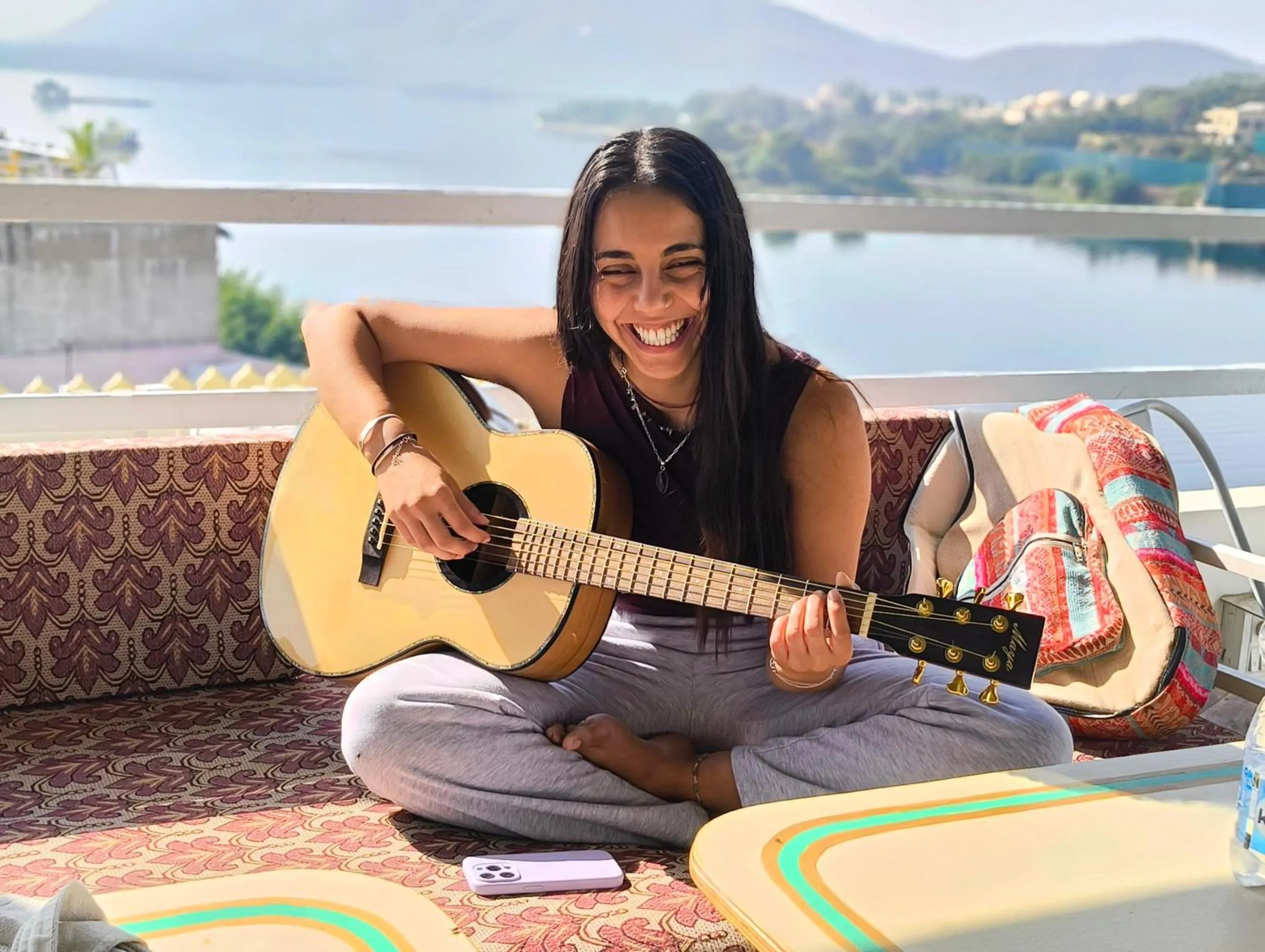 Rising Shemesh Home Stay