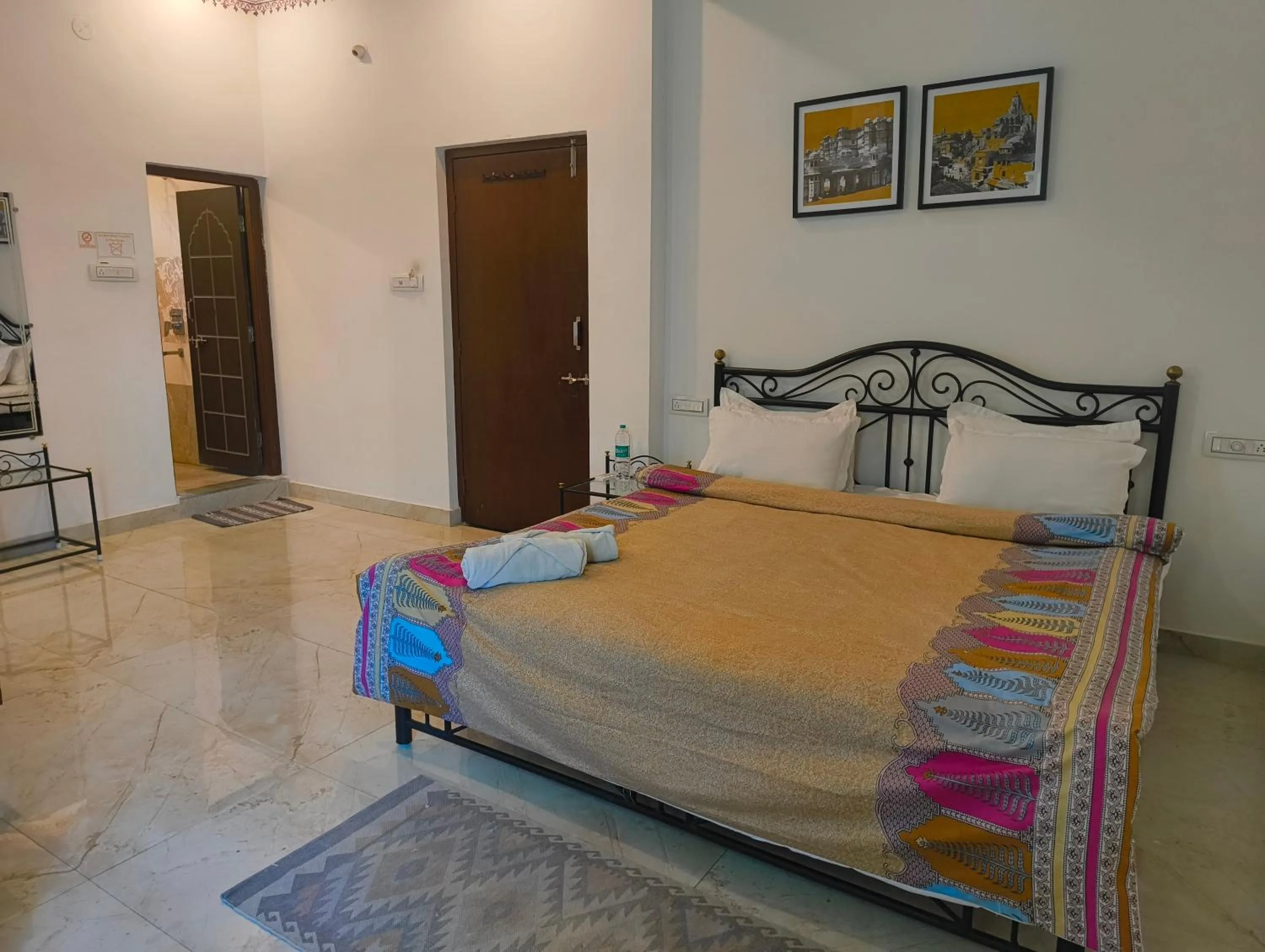 Bed in Rising Shemesh Home Stay
