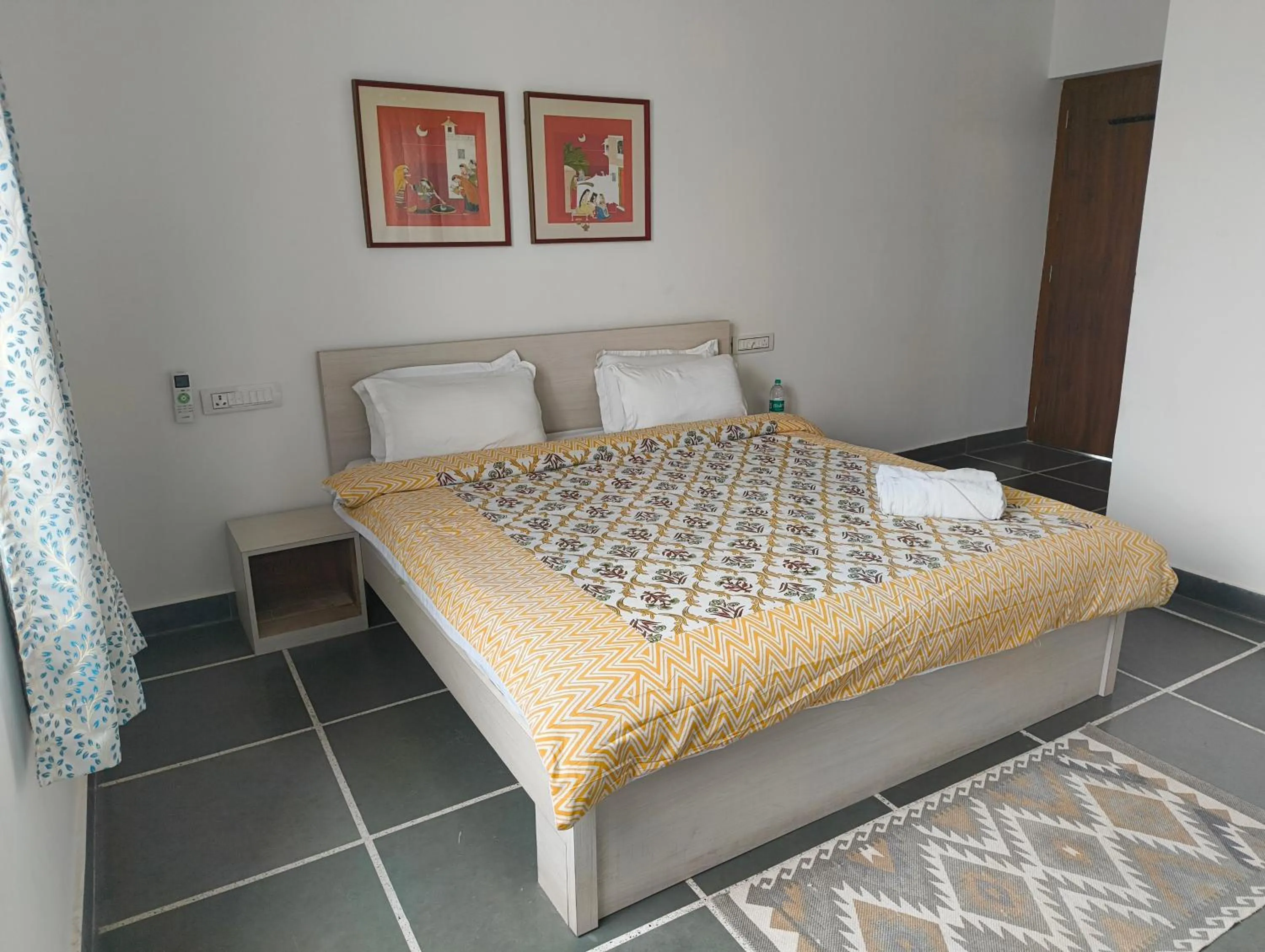 Bed in Rising Shemesh Home Stay