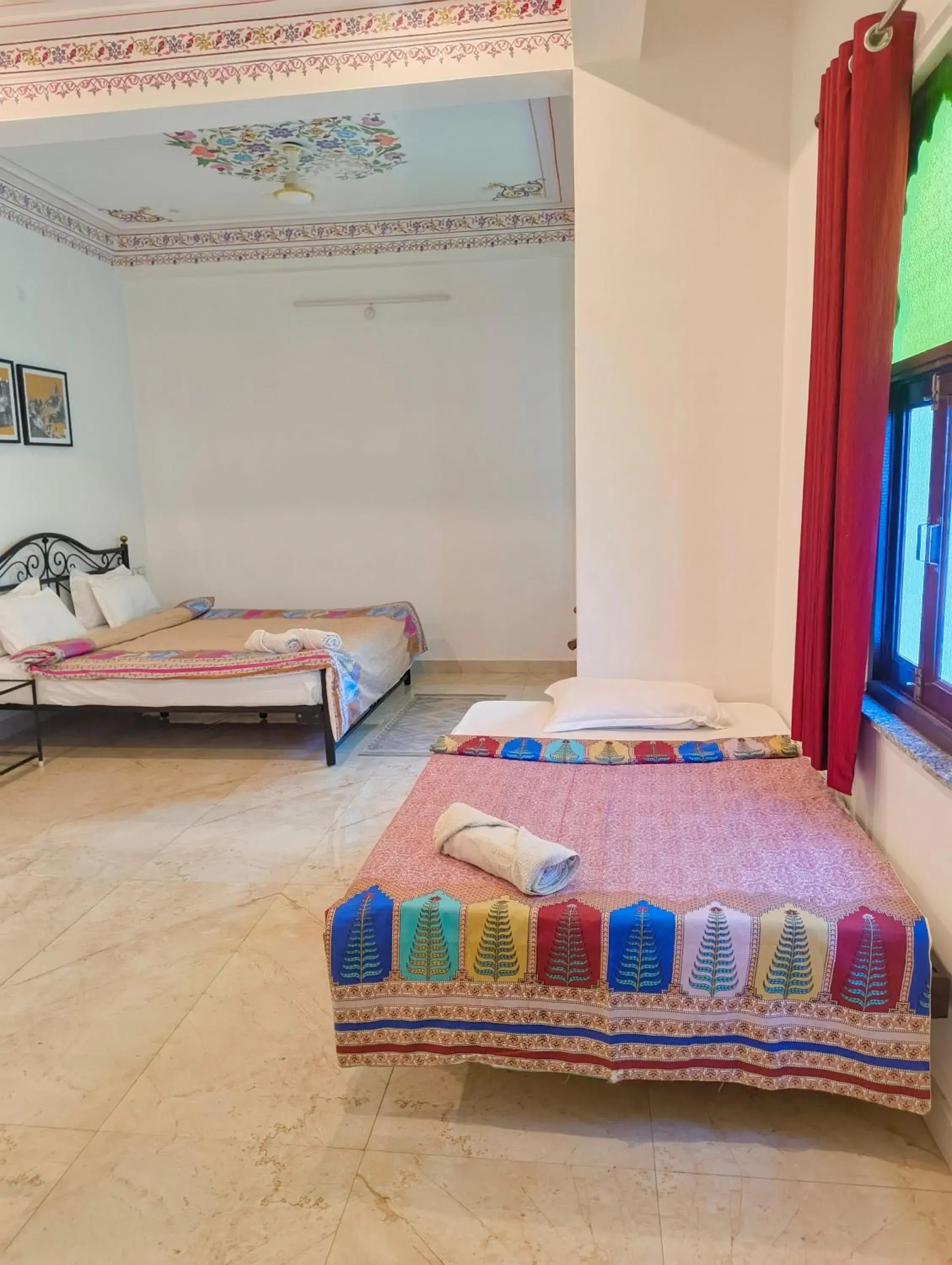 Deluxe Double Room (2 Adults + 1 Child) in Rising Shemesh Home Stay Deluxe Double Room (2 Adults + 1 Child) in Rising Shemesh Home Stay