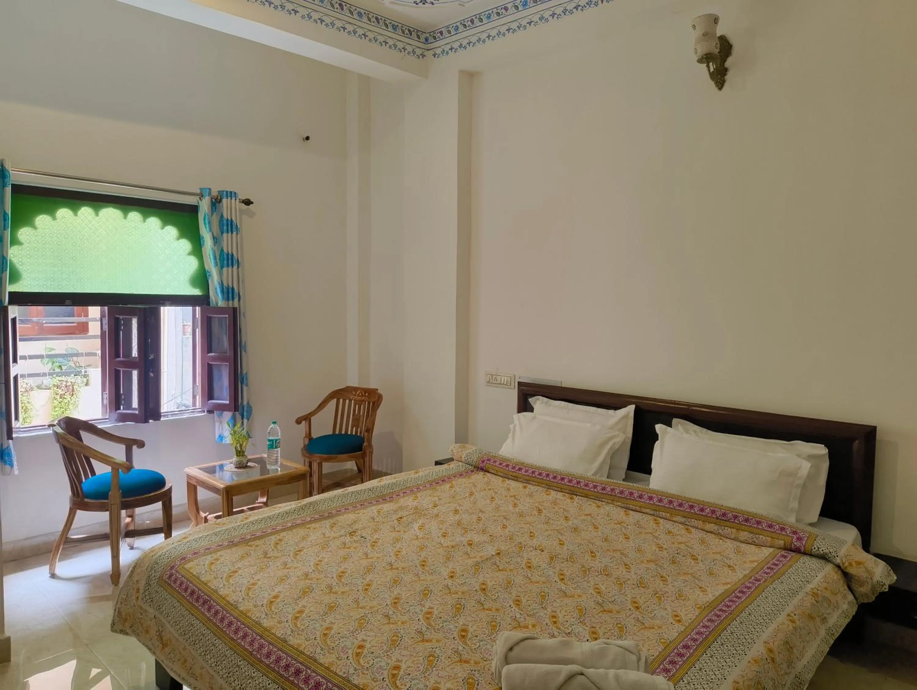 Bed in Rising Shemesh Home Stay