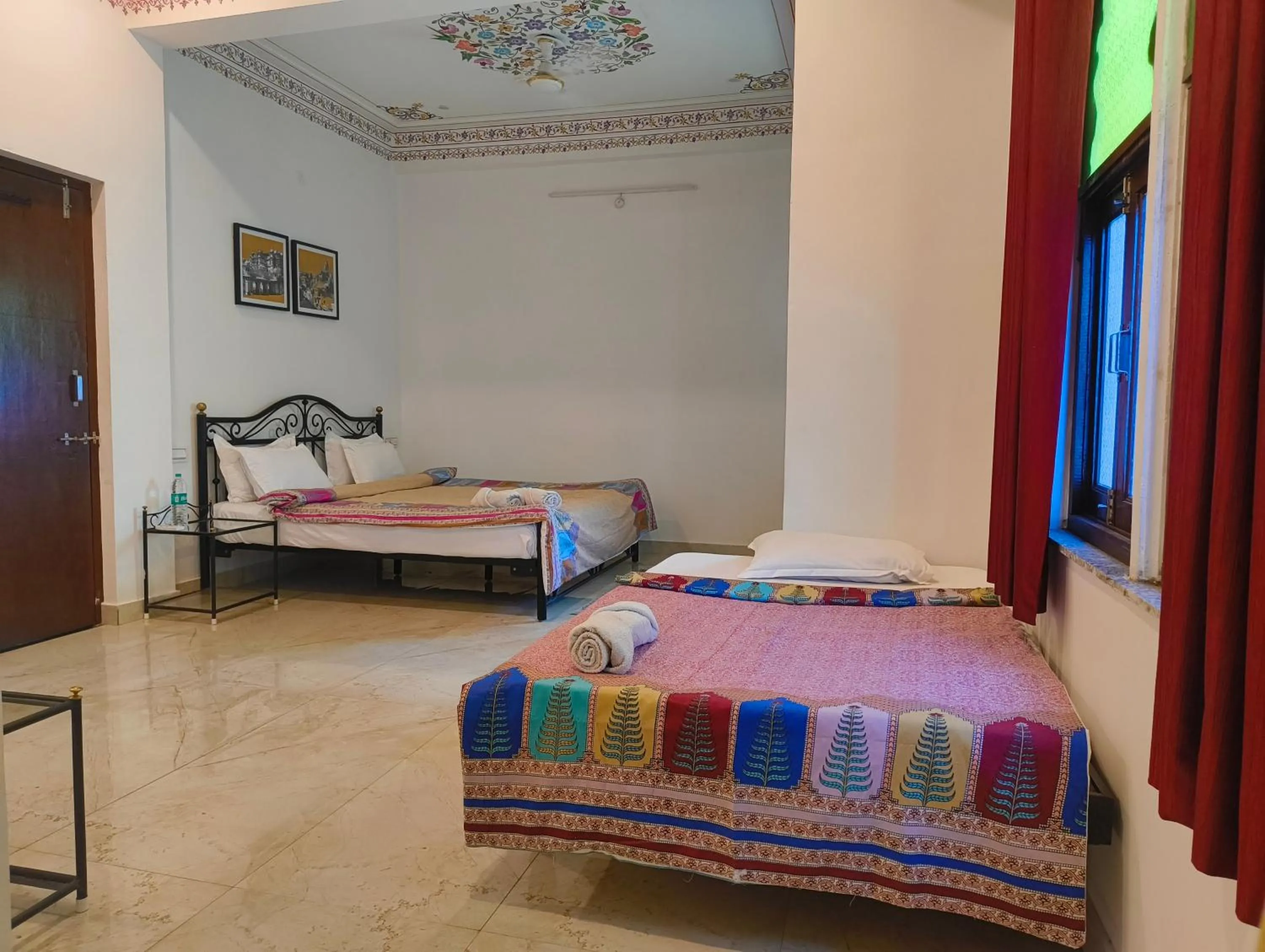 Bed in Rising Shemesh Home Stay