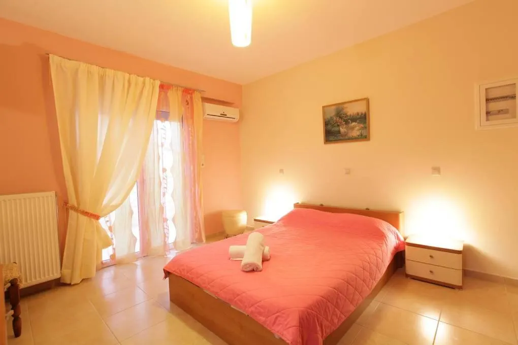 Bed in Villa Christine - Maisonettes with fireplace