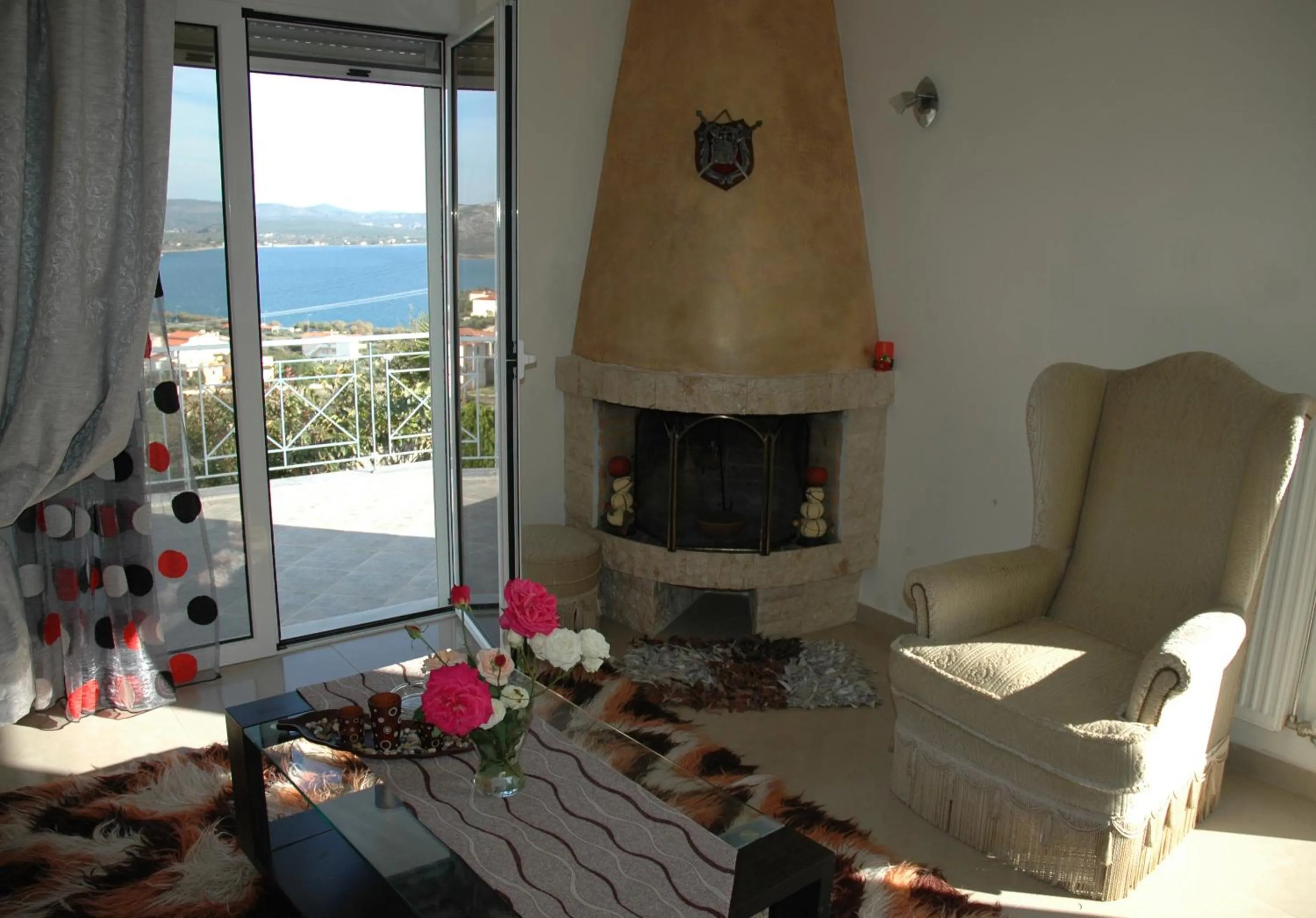 Living room in Villa Christine - Maisonettes with fireplace