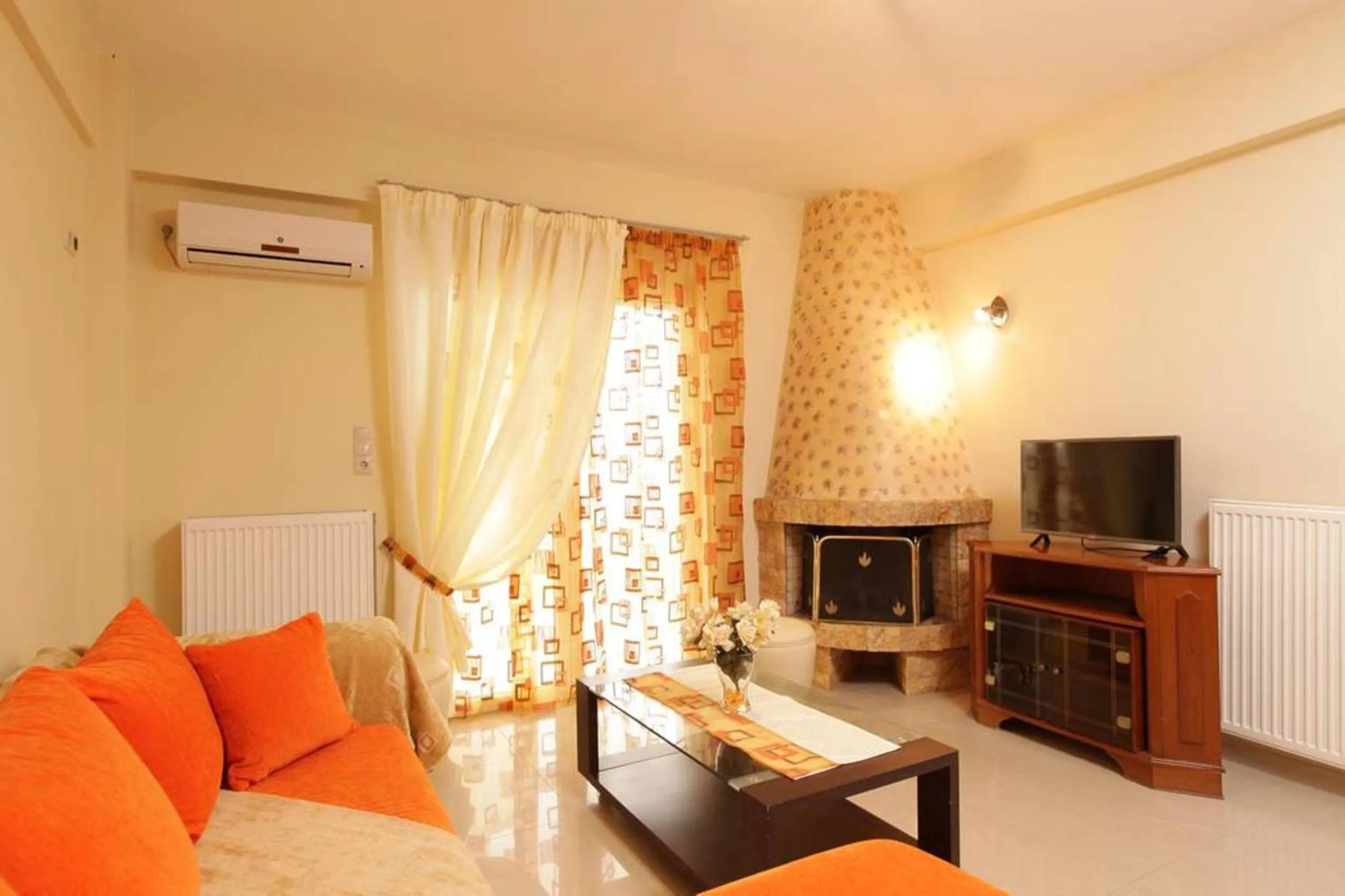 TV and multimedia in Villa Christine - Maisonettes with fireplace