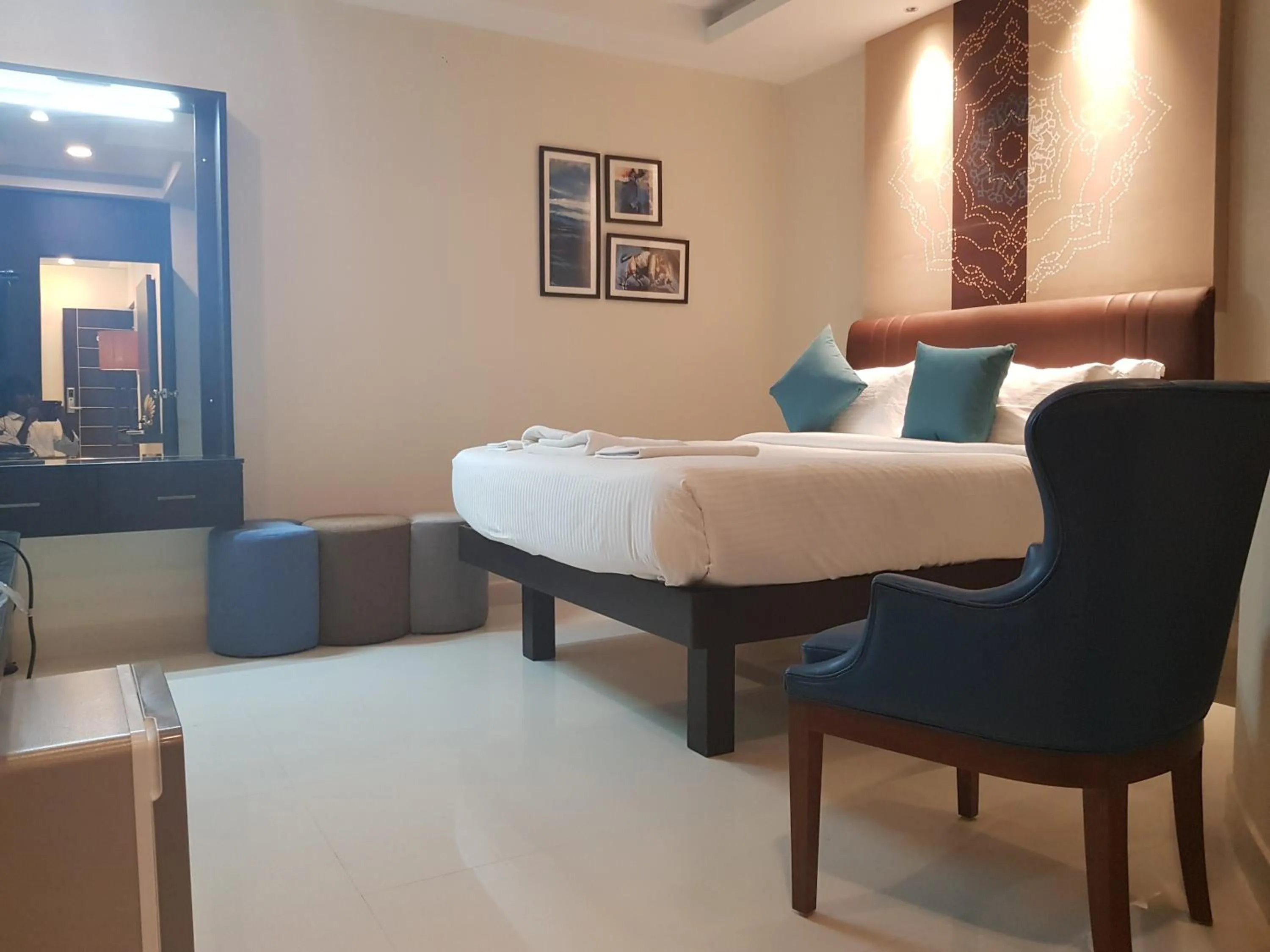 View (from property/room), Bed in The Bull Boutique Hotel