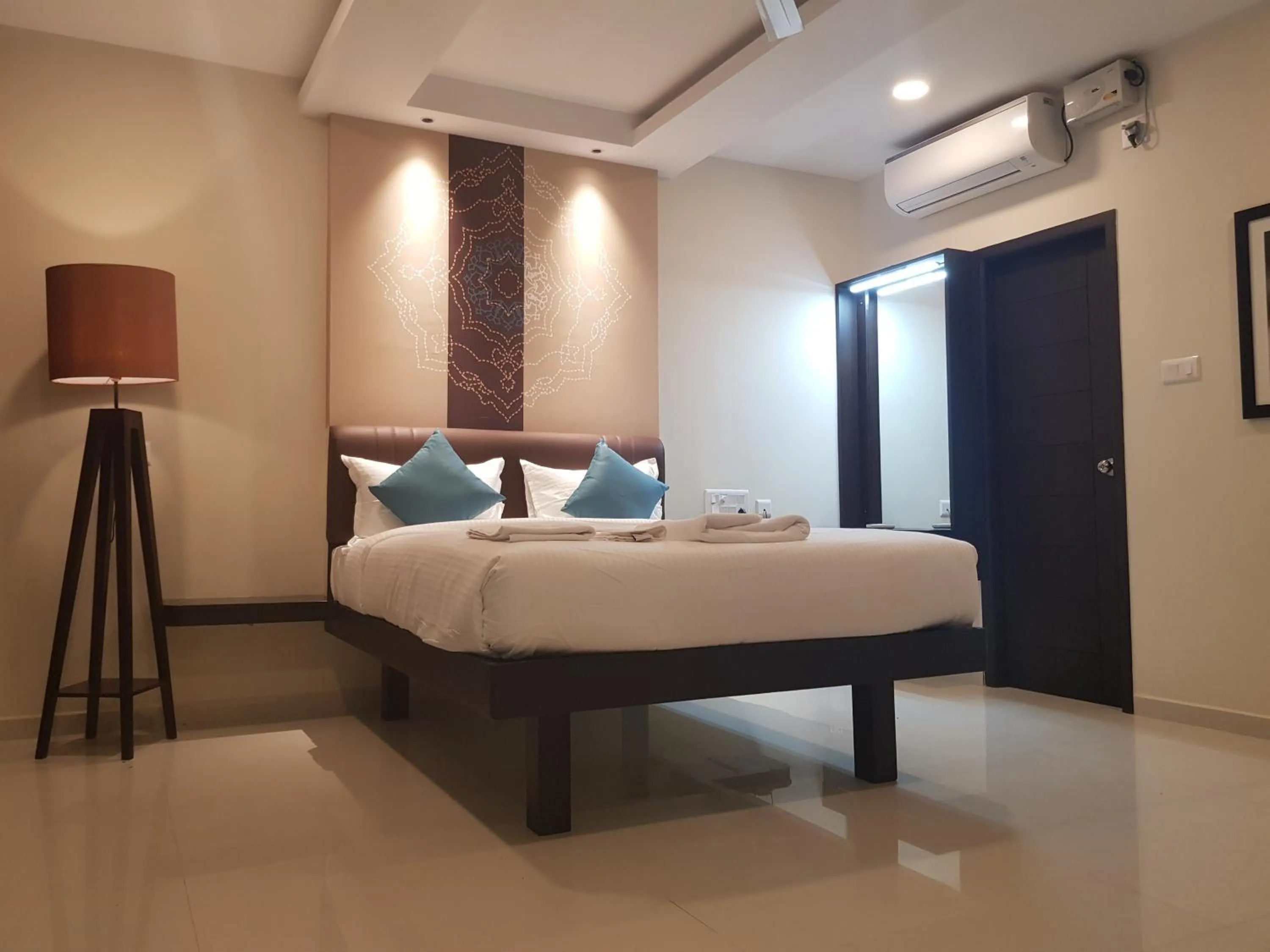 Bedroom, Bed in The Bull Boutique Hotel