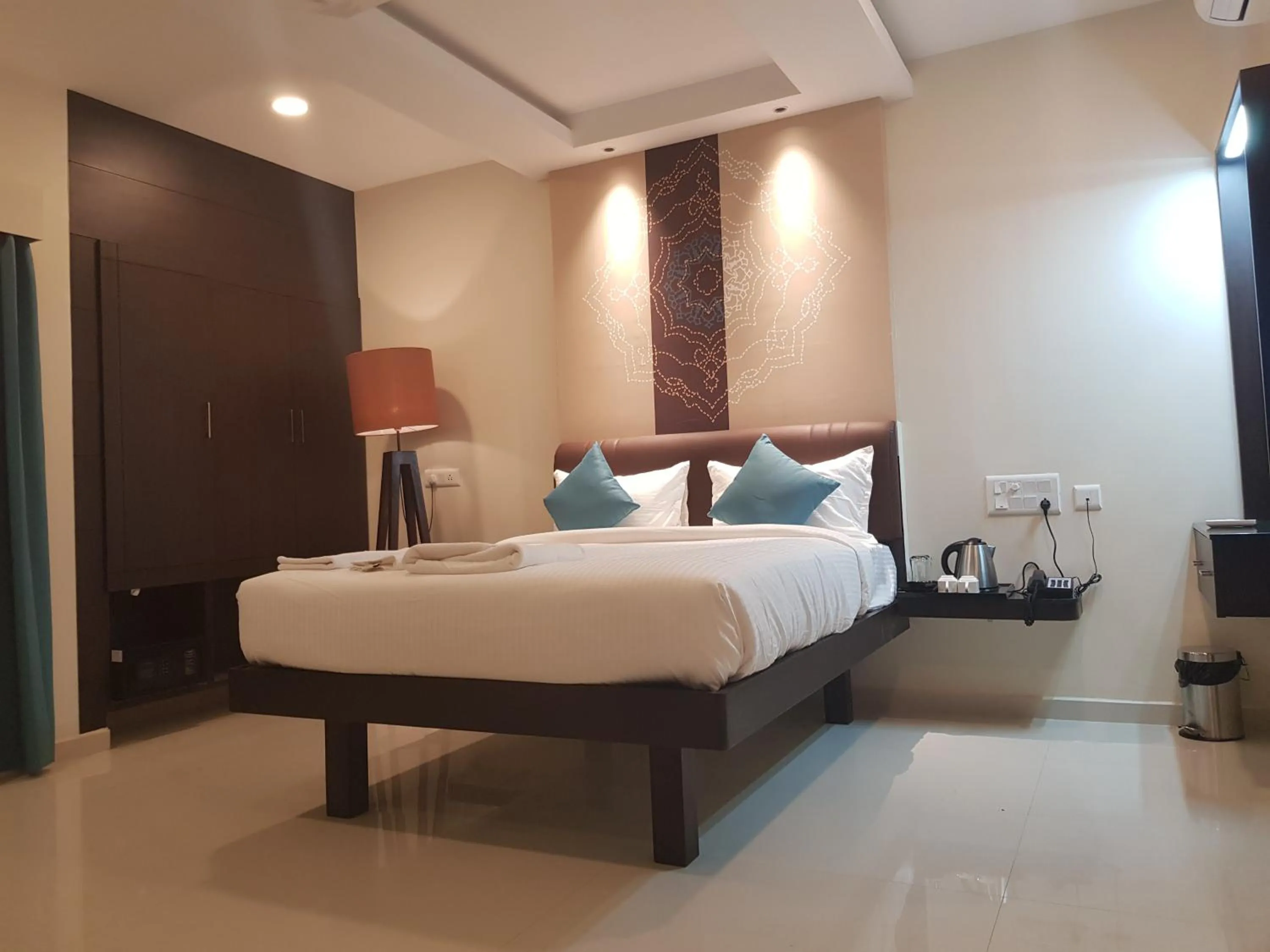 Photo of the whole room, Bed in The Bull Boutique Hotel