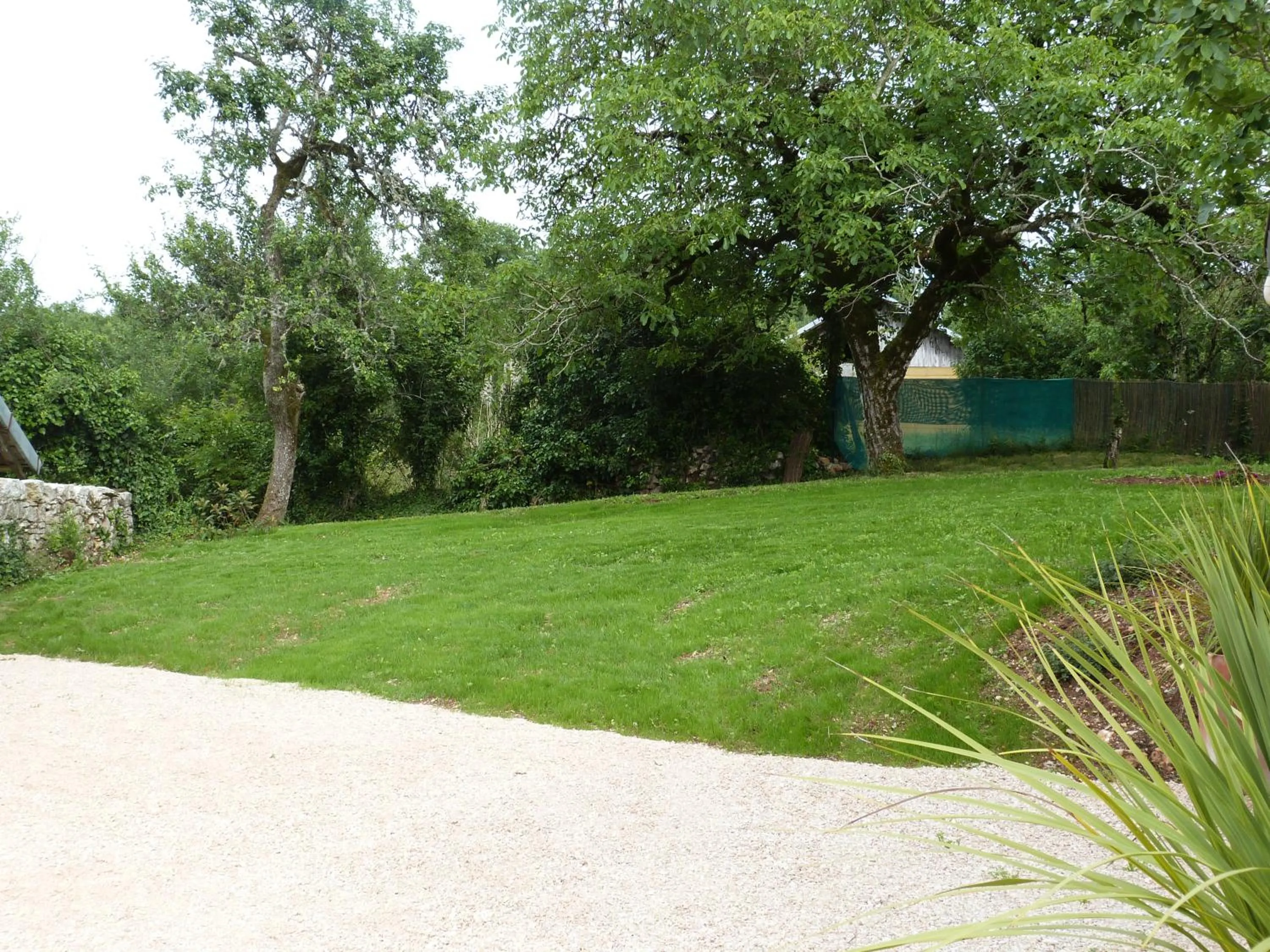 Garden in Chambres d'hotes Le Plassalou