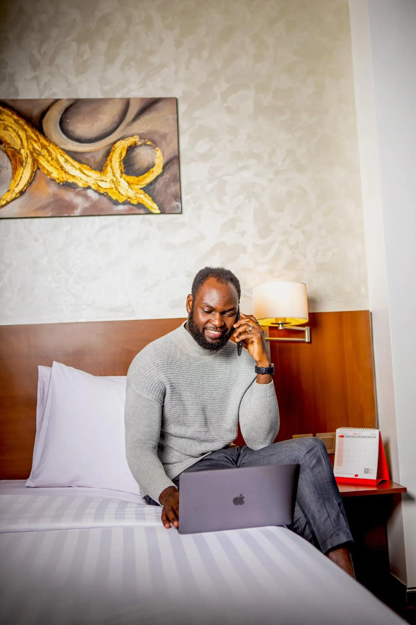 People, Bed in The Emory Hotel