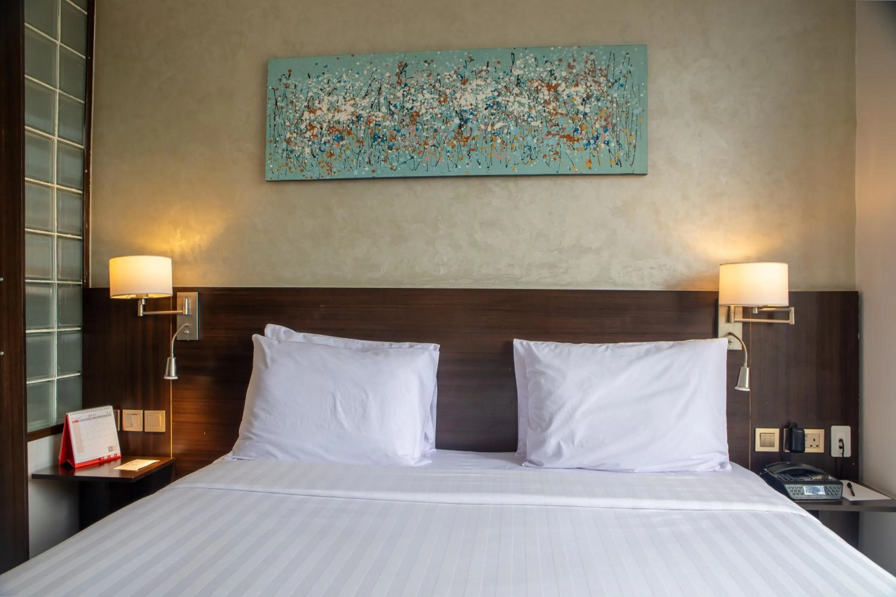 Bed in The Emory Hotel