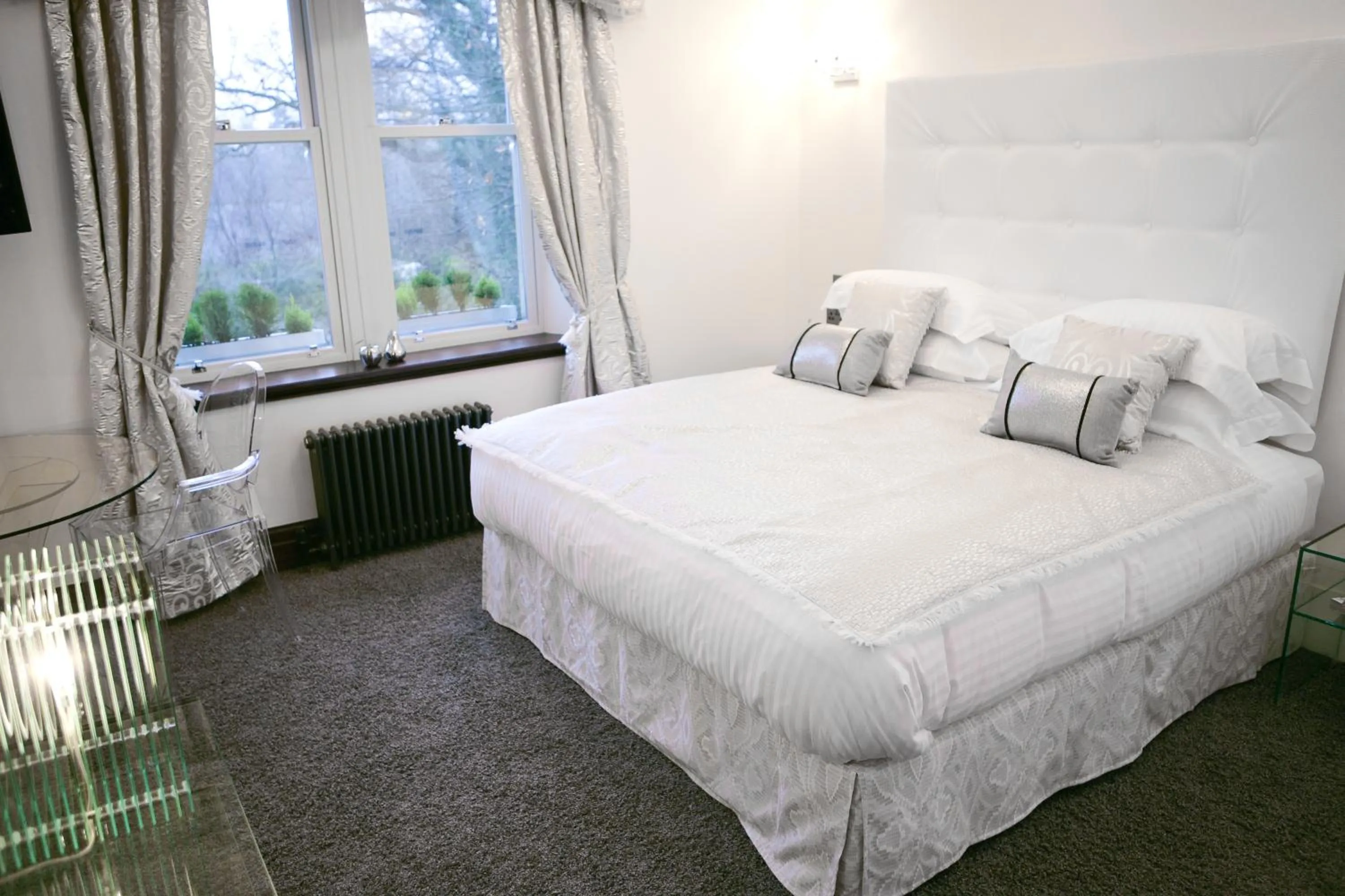 Bed in Windermere Suites