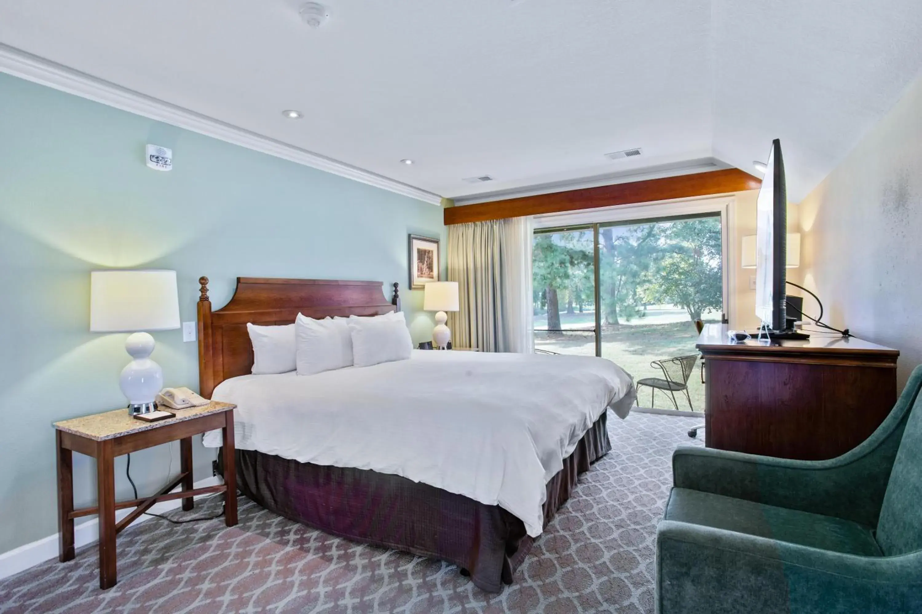 Bedroom, Bed in Kingsmill Resort Bedroom, Bed in Kingsmill Resort