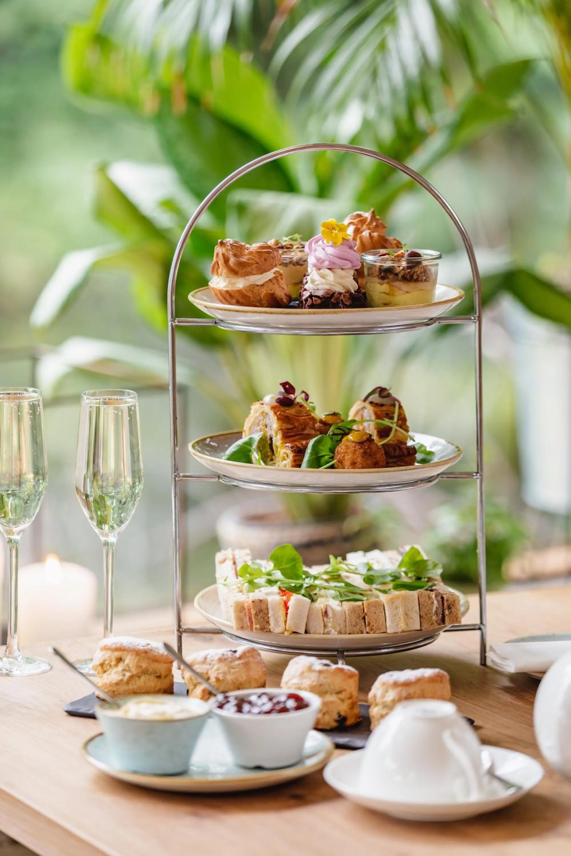 Restaurant/places to eat in Castle House Hotel