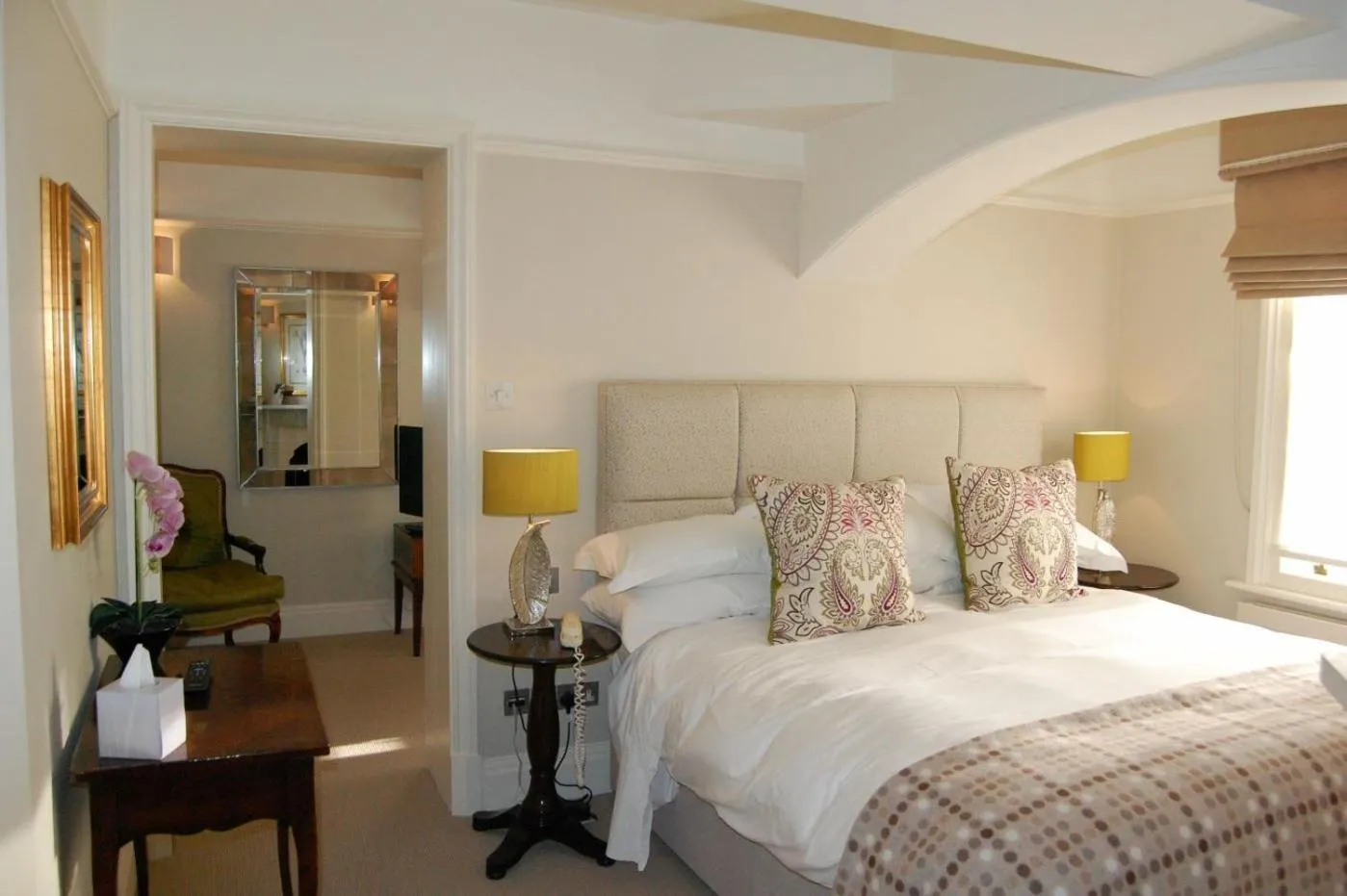 Shower, Bed in Castle House Hotel