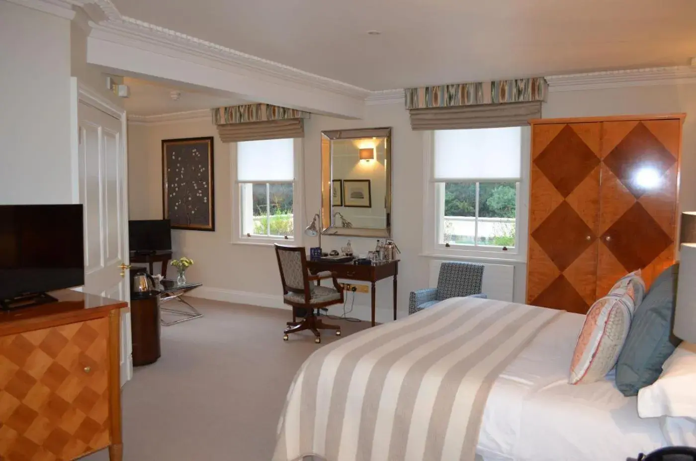 acessibility, Bed in Castle House Hotel acessibility, Bed in Castle House Hotel