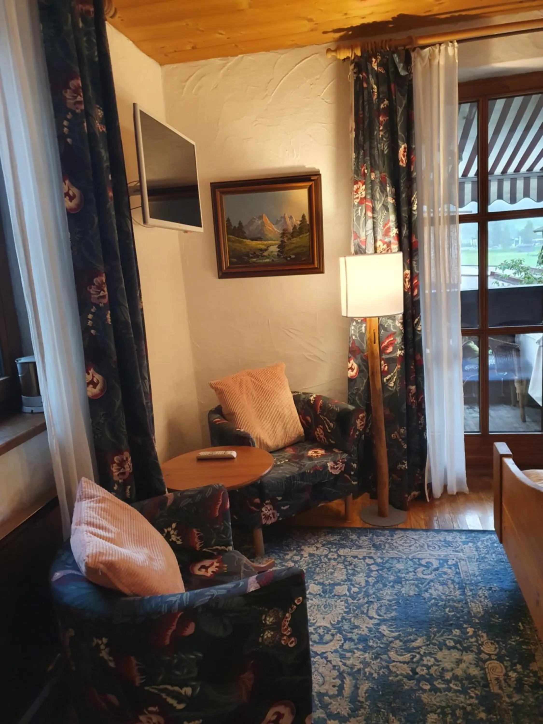 Budget Double Room - single occupancy in Appartement Pension Bäckenhäusl FERIENWOHNUNGEN Chalets Hütten Komfortzimmer