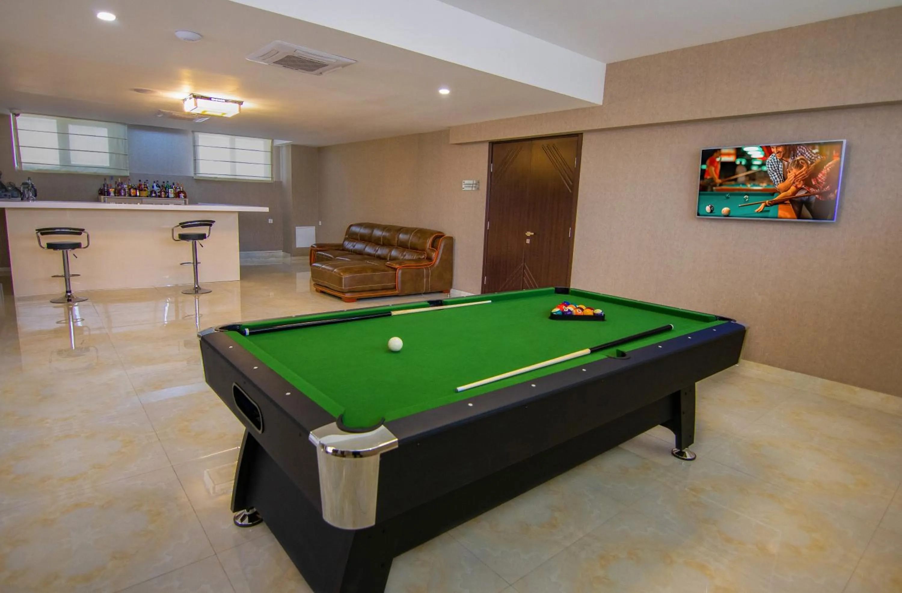 Billiard in Lisi Hills Hotel