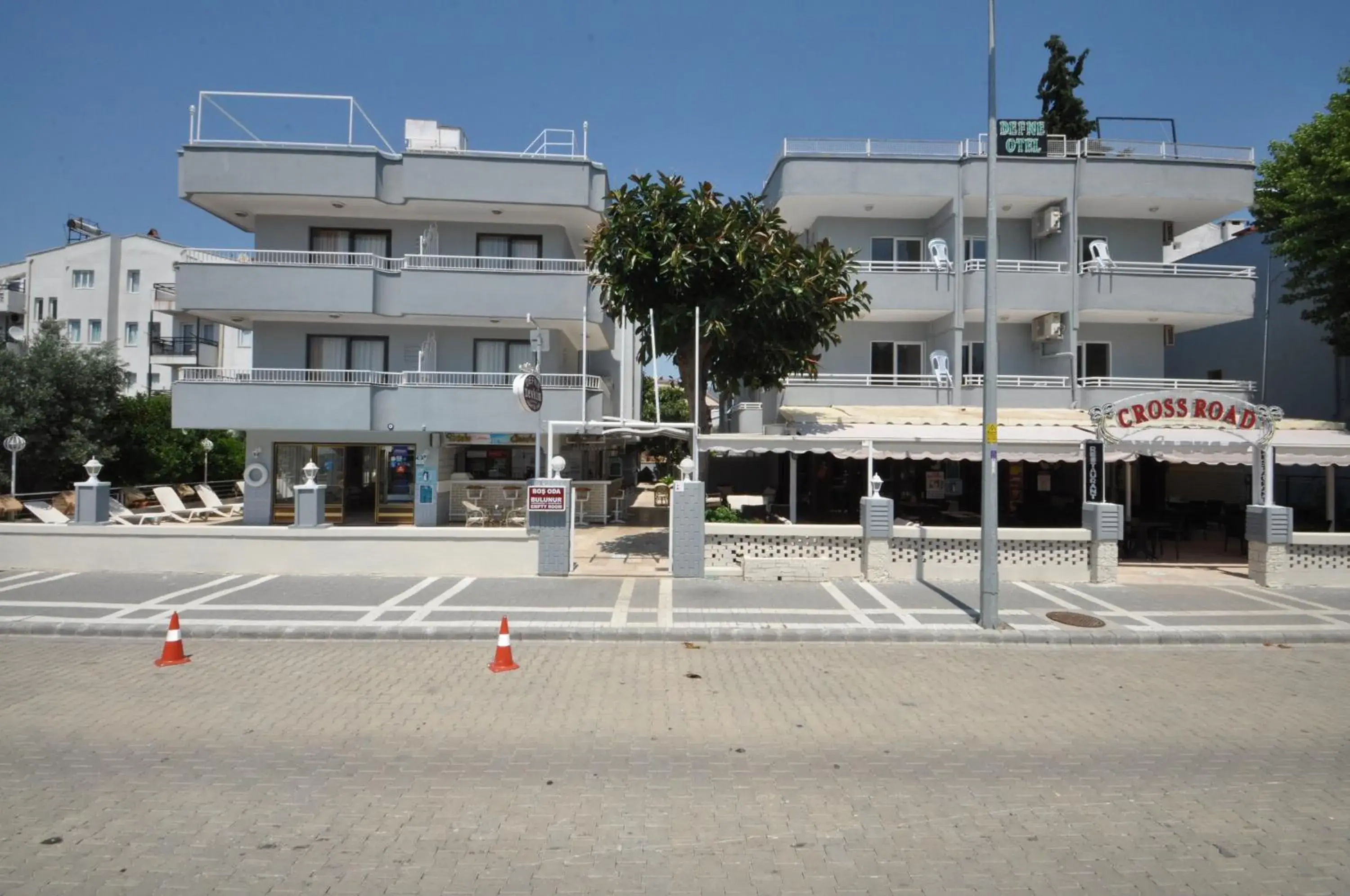 Facade/entrance in Defne & Zevkim Hotel Facade/entrance in Defne & Zevkim Hotel