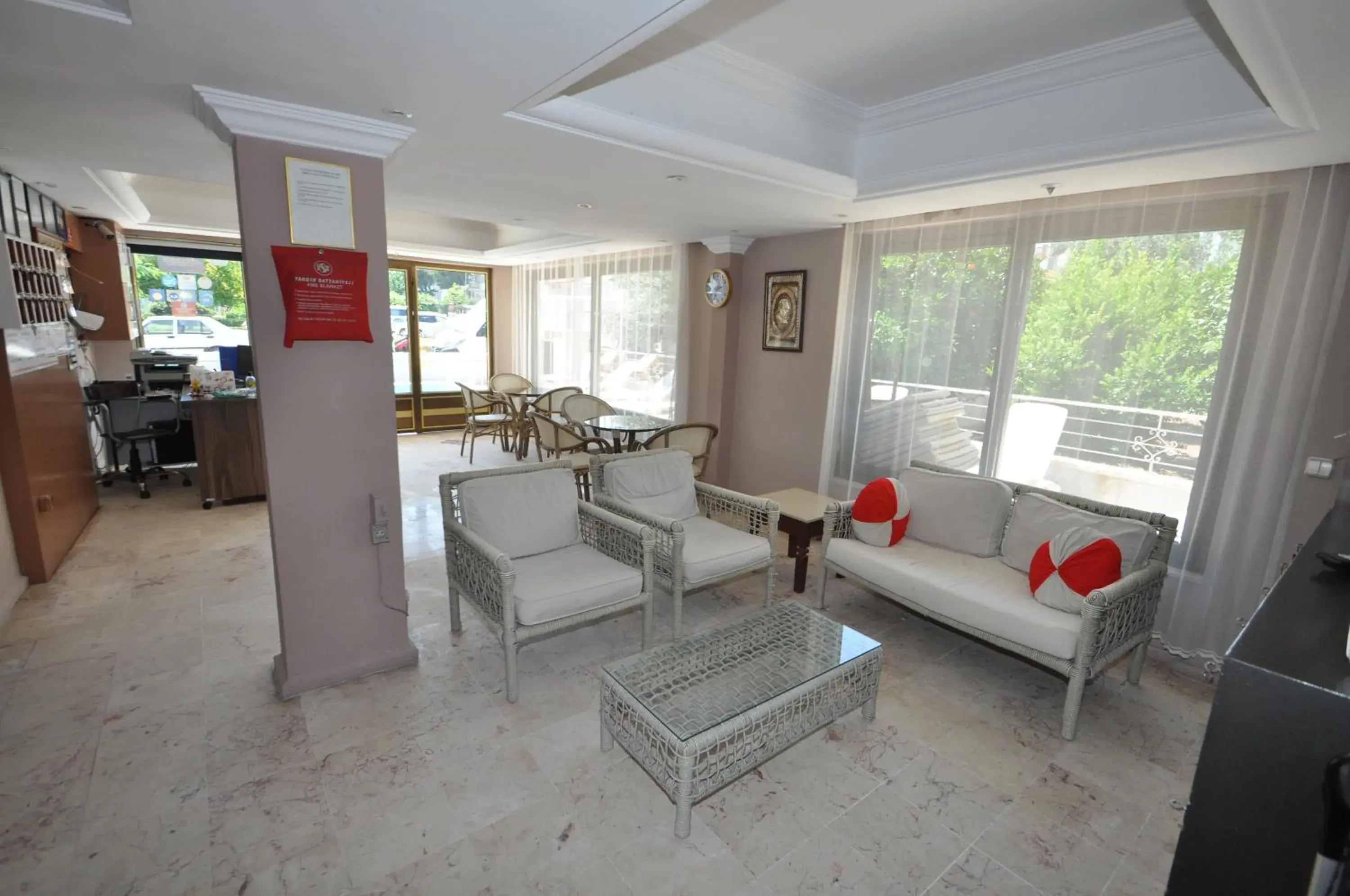 Lobby or reception in Defne & Zevkim Hotel Lobby or reception in Defne & Zevkim Hotel