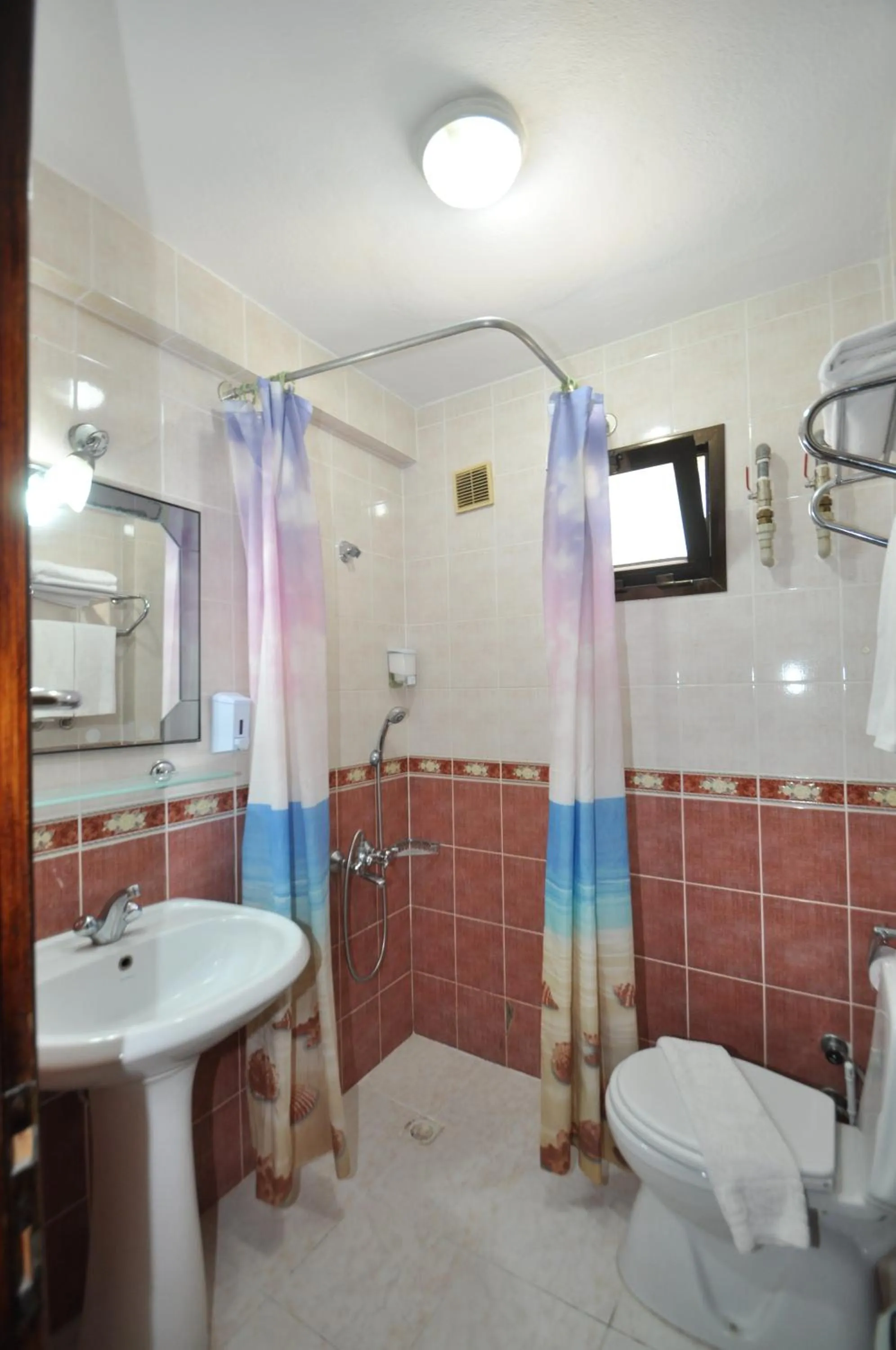 Defne & Zevkim Hotel