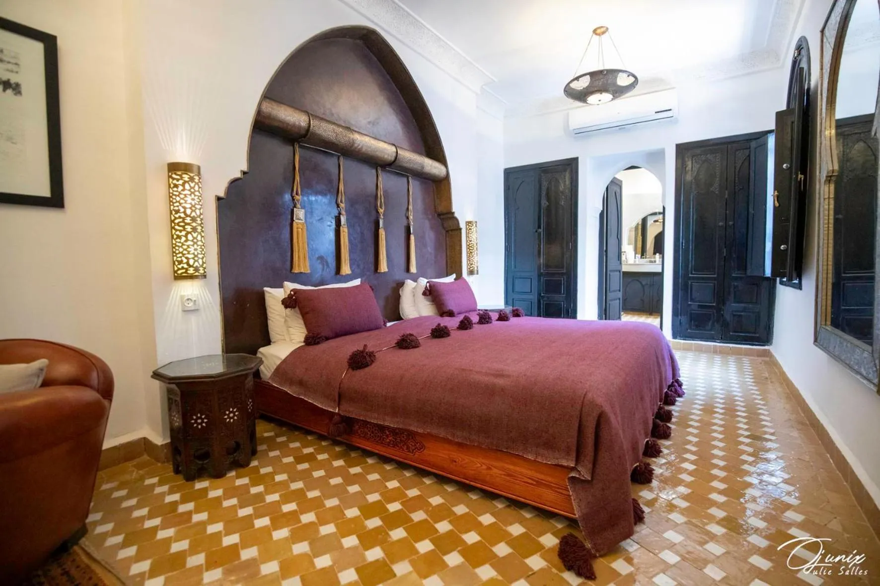 Bed in Riad Zoraida