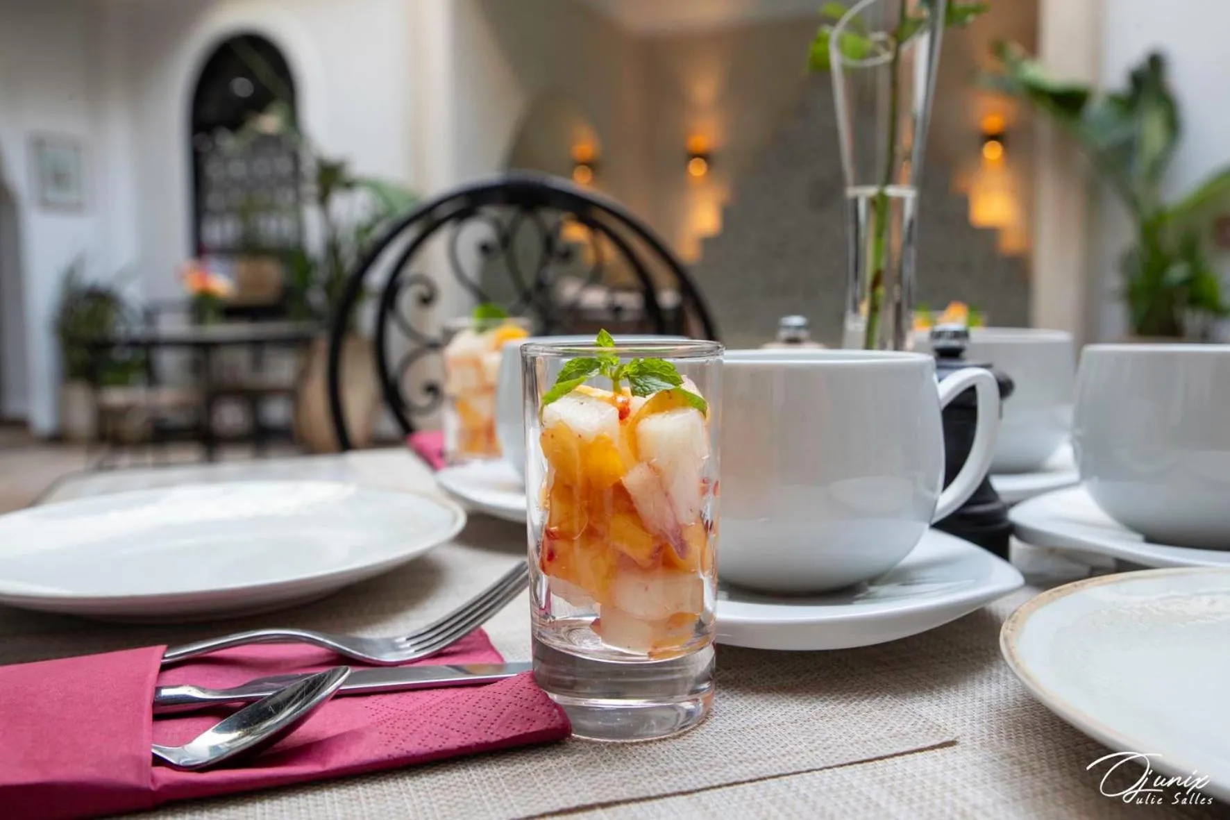 Restaurant/places to eat in Riad Zoraida