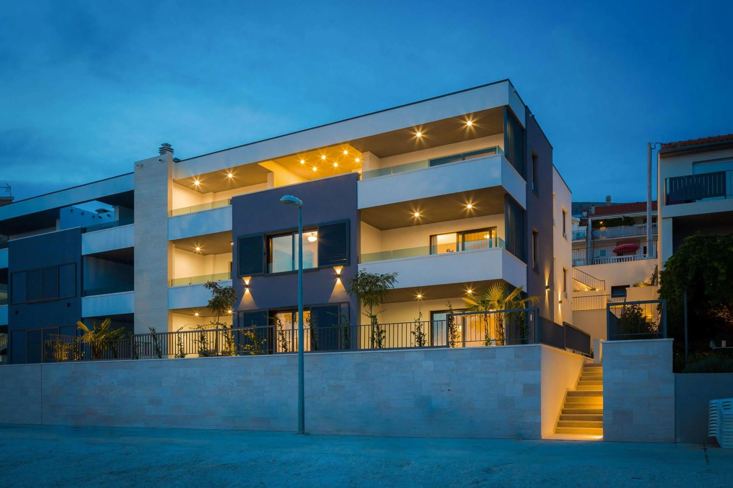Property building in Villa Four Brothers - Middle Floor