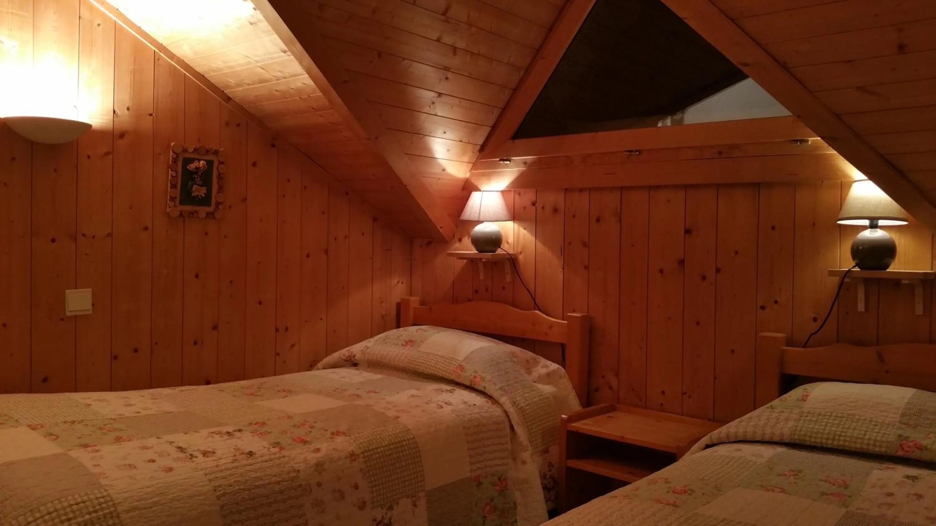 Bed in Hotel Les Lans