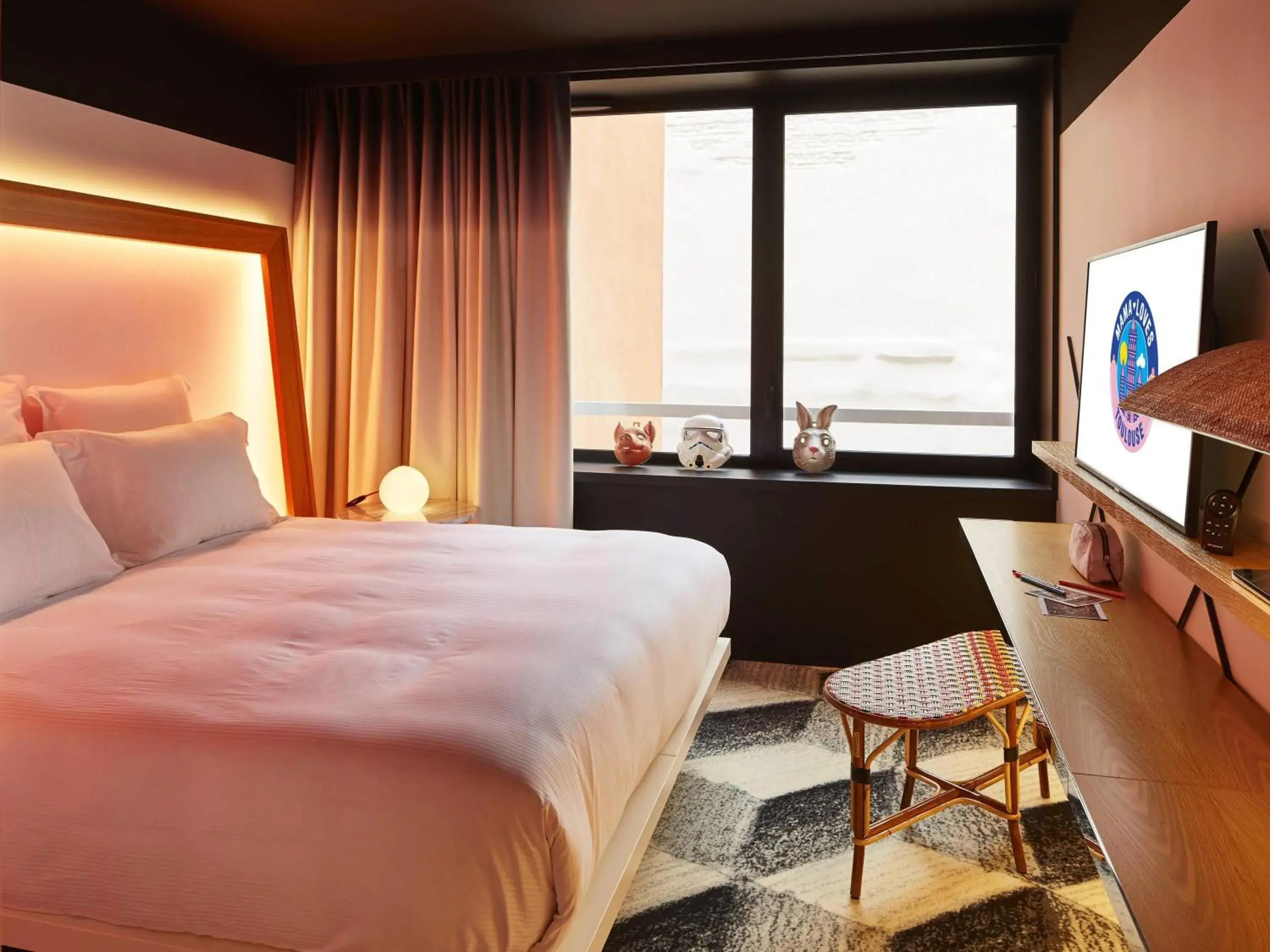 Bedroom, Bed in Mama Shelter Toulouse Bedroom, Bed in Mama Shelter Toulouse