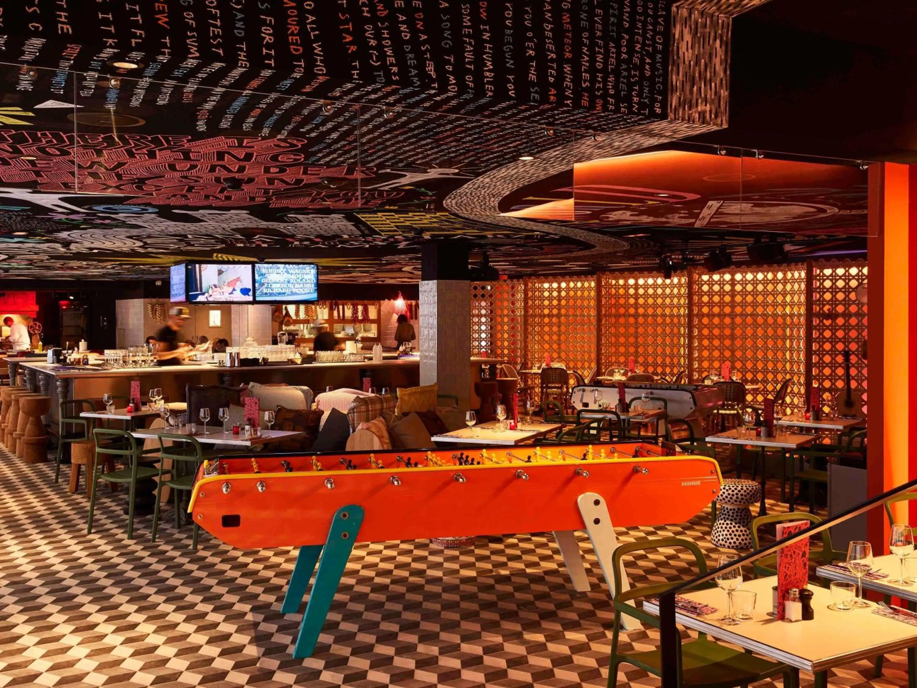 Restaurant/places to eat in Mama Shelter Toulouse