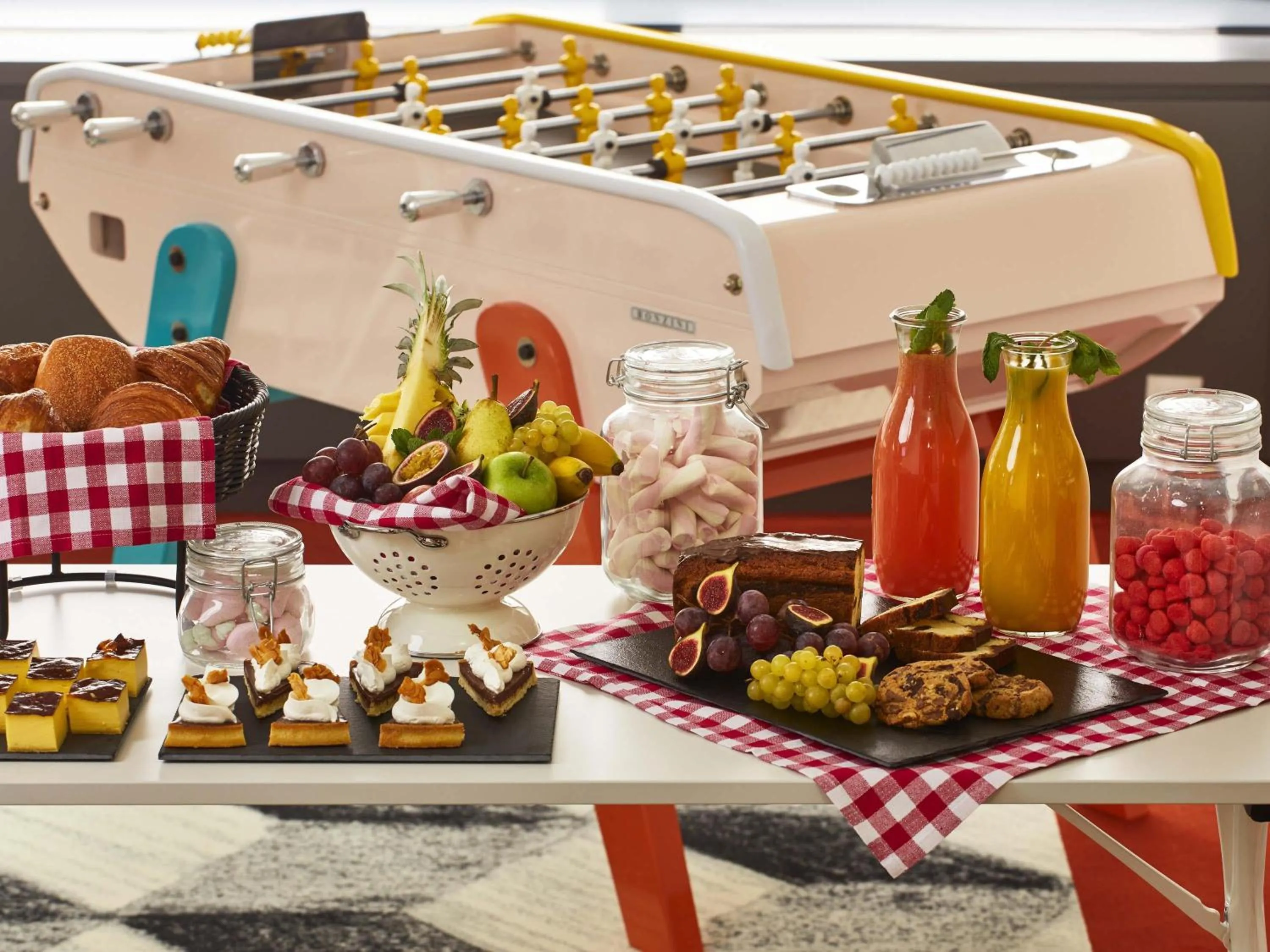 Meeting/conference room in Mama Shelter Toulouse