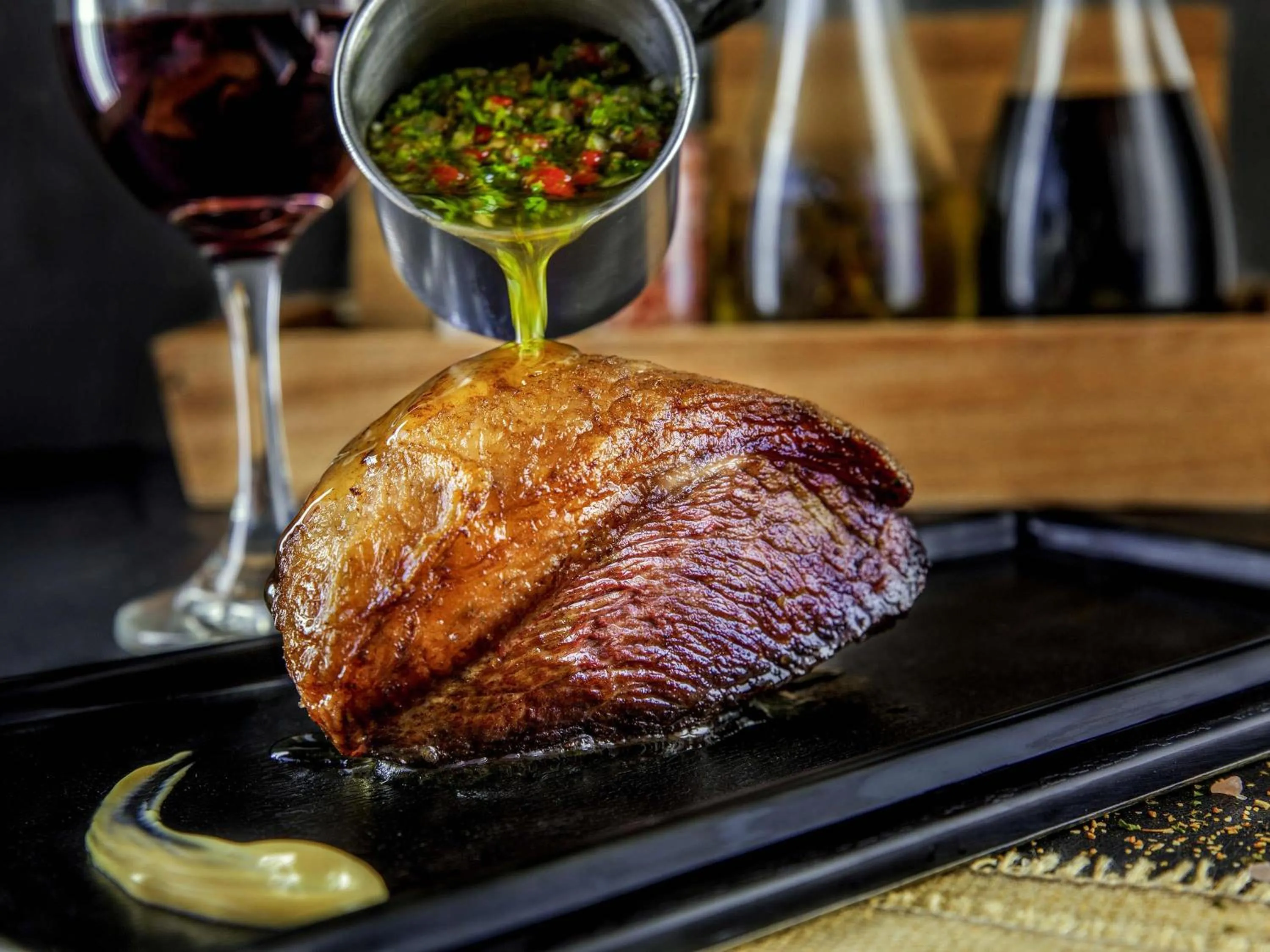 Restaurant/places to eat in ibis Apartado