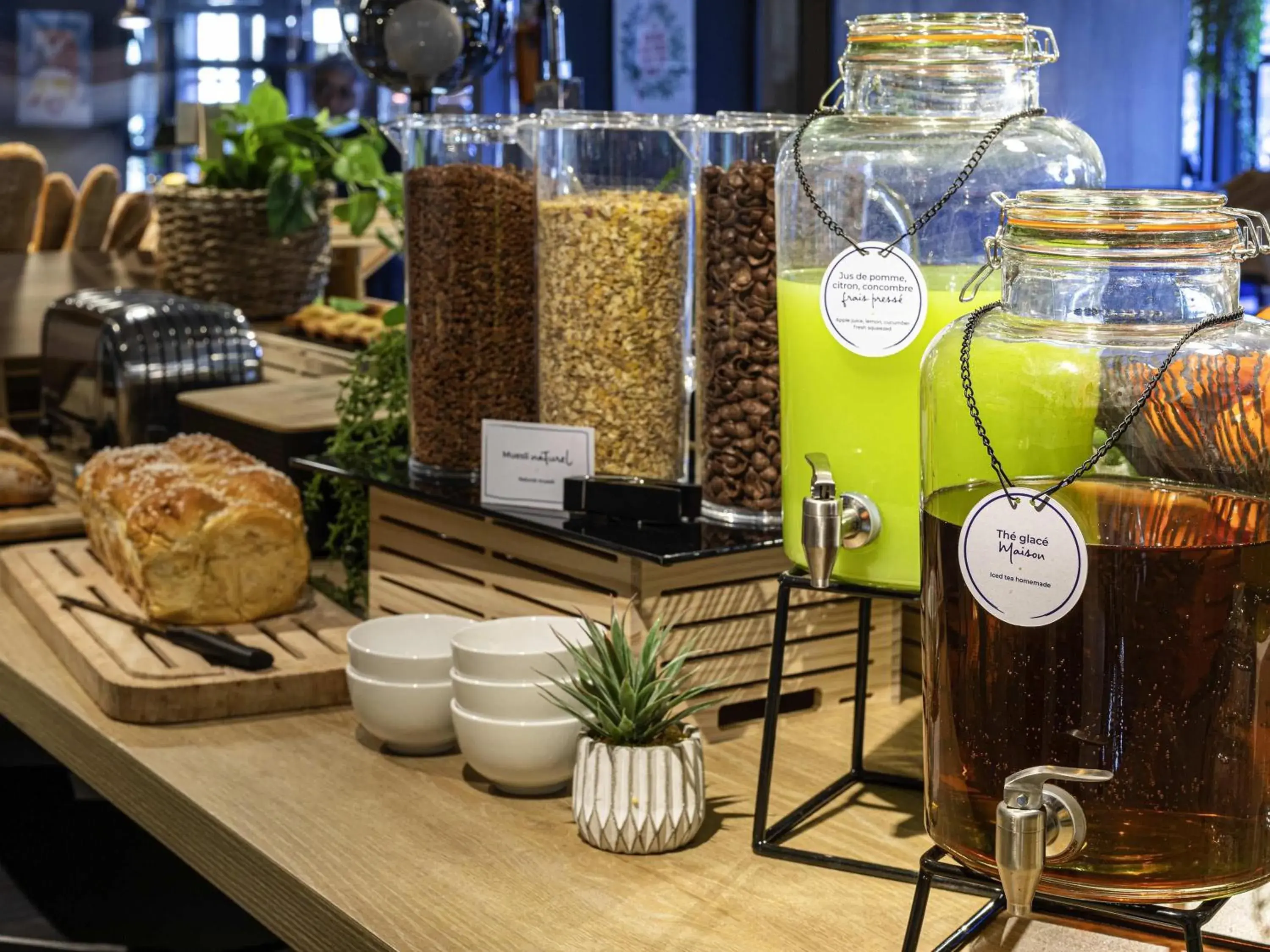 Breakfast in ibis Apartado Breakfast in ibis Apartado