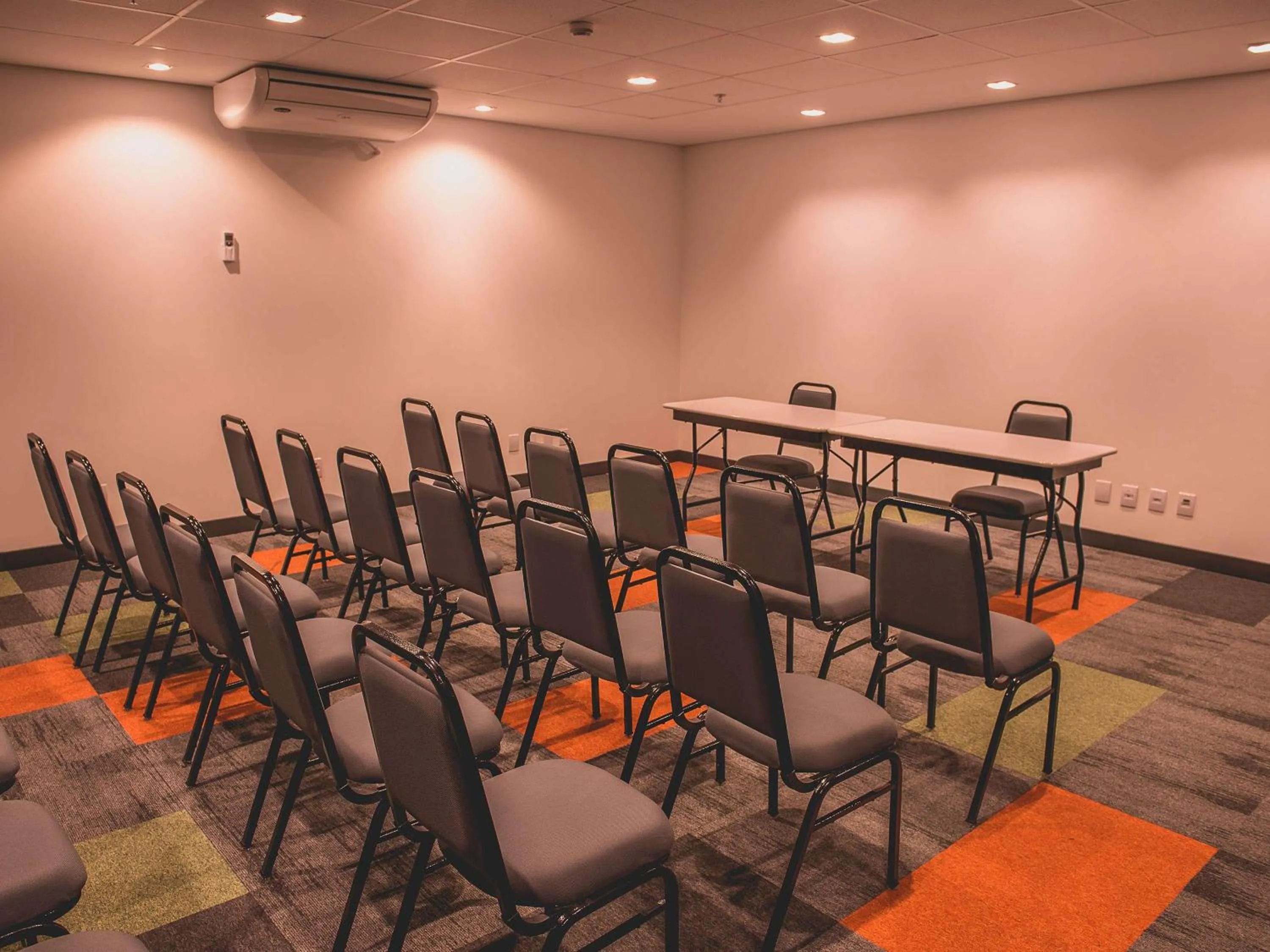 Meeting/conference room in ibis Carlos Barbosa