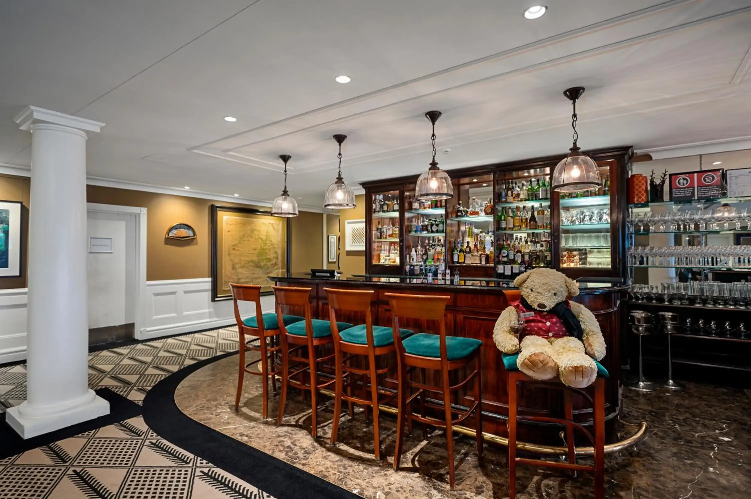 Lounge or bar in Lilianfels Blue Mountains Resort & Spa Lounge or bar in Lilianfels Blue Mountains Resort & Spa