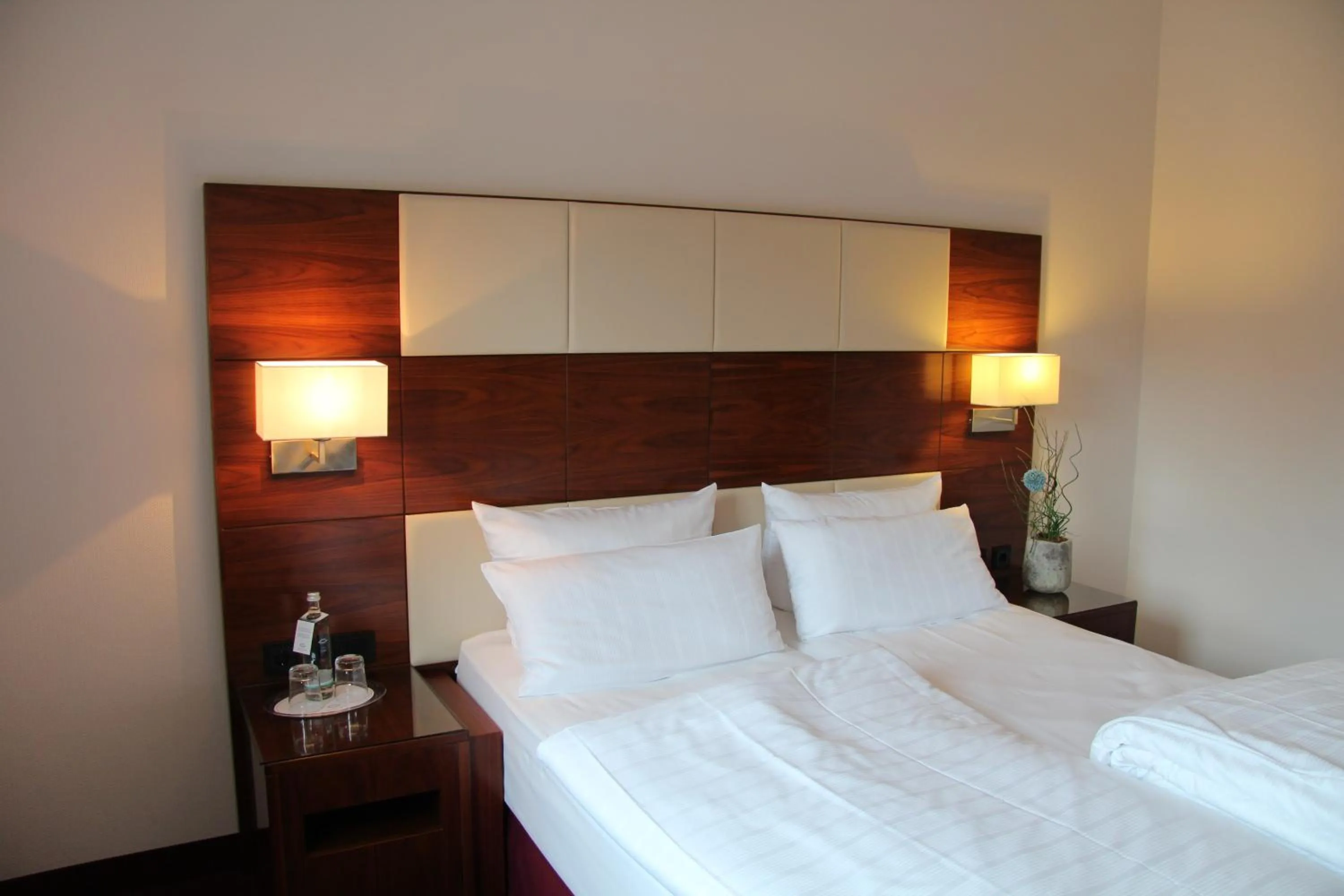 Photo of the whole room, Bed in Adena Hotel