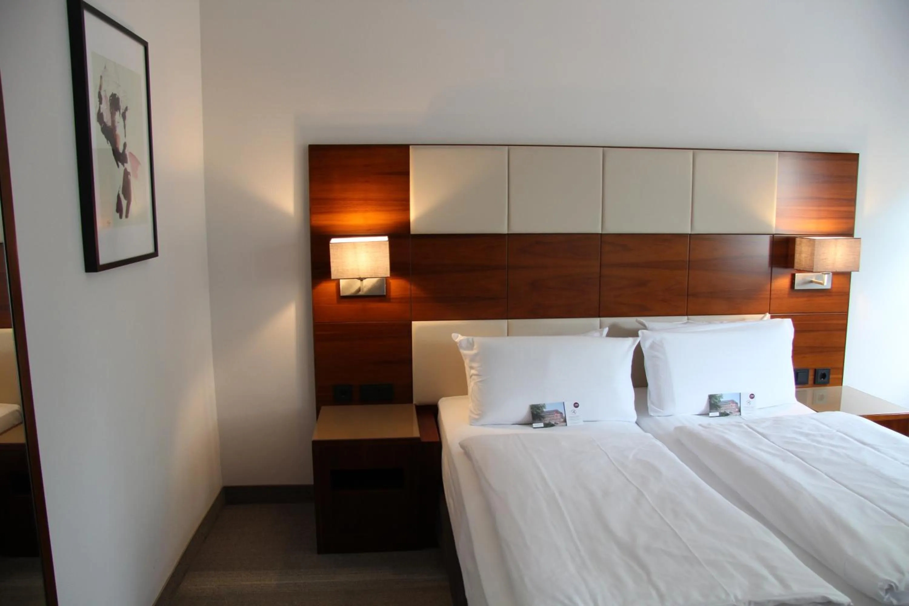 Photo of the whole room, Bed in Adena Hotel