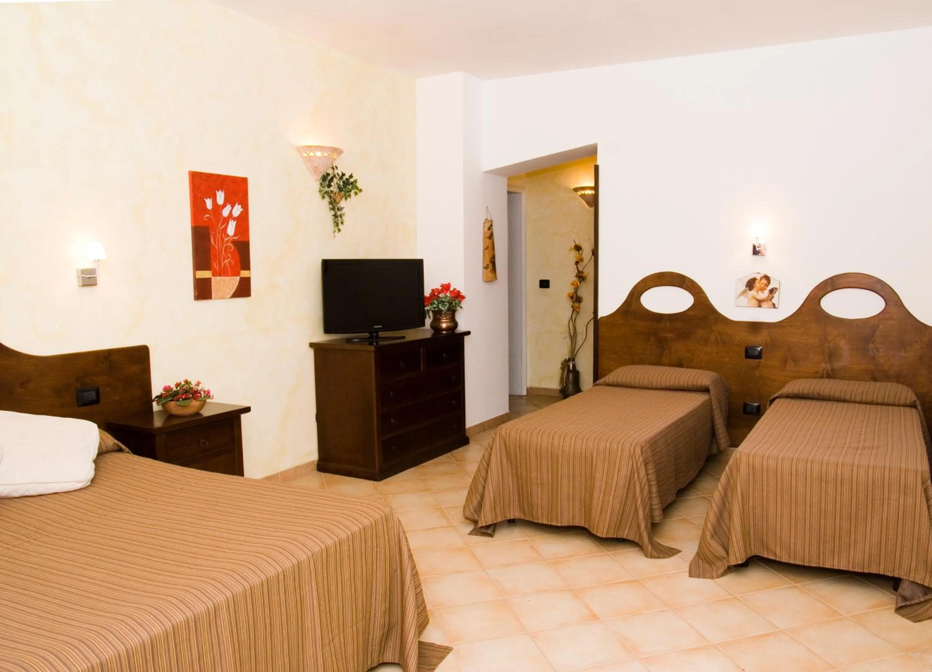 Photo of the whole room, Bed in Vistamare