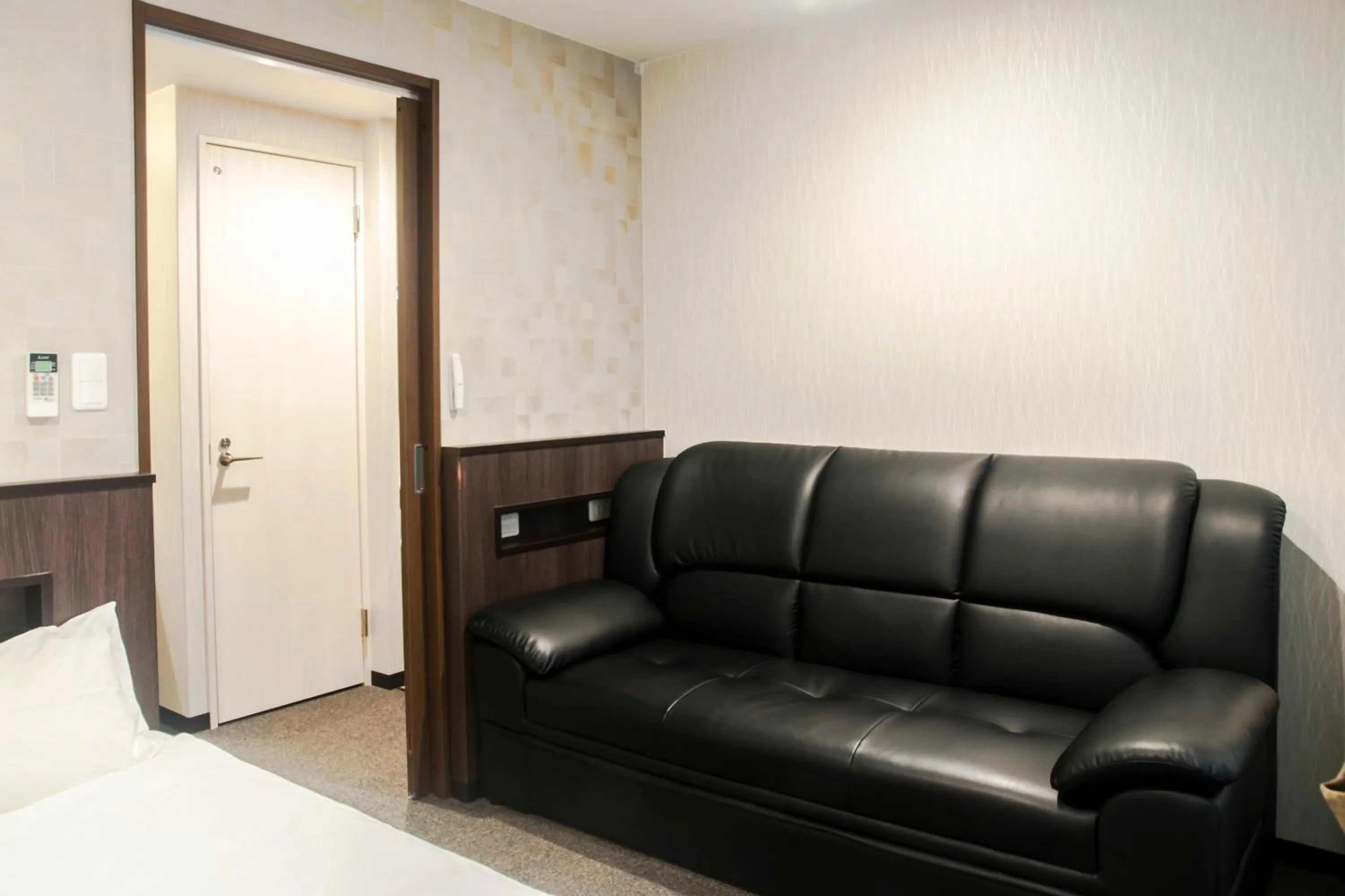 Photo of the whole room in UU Inn Kyoto