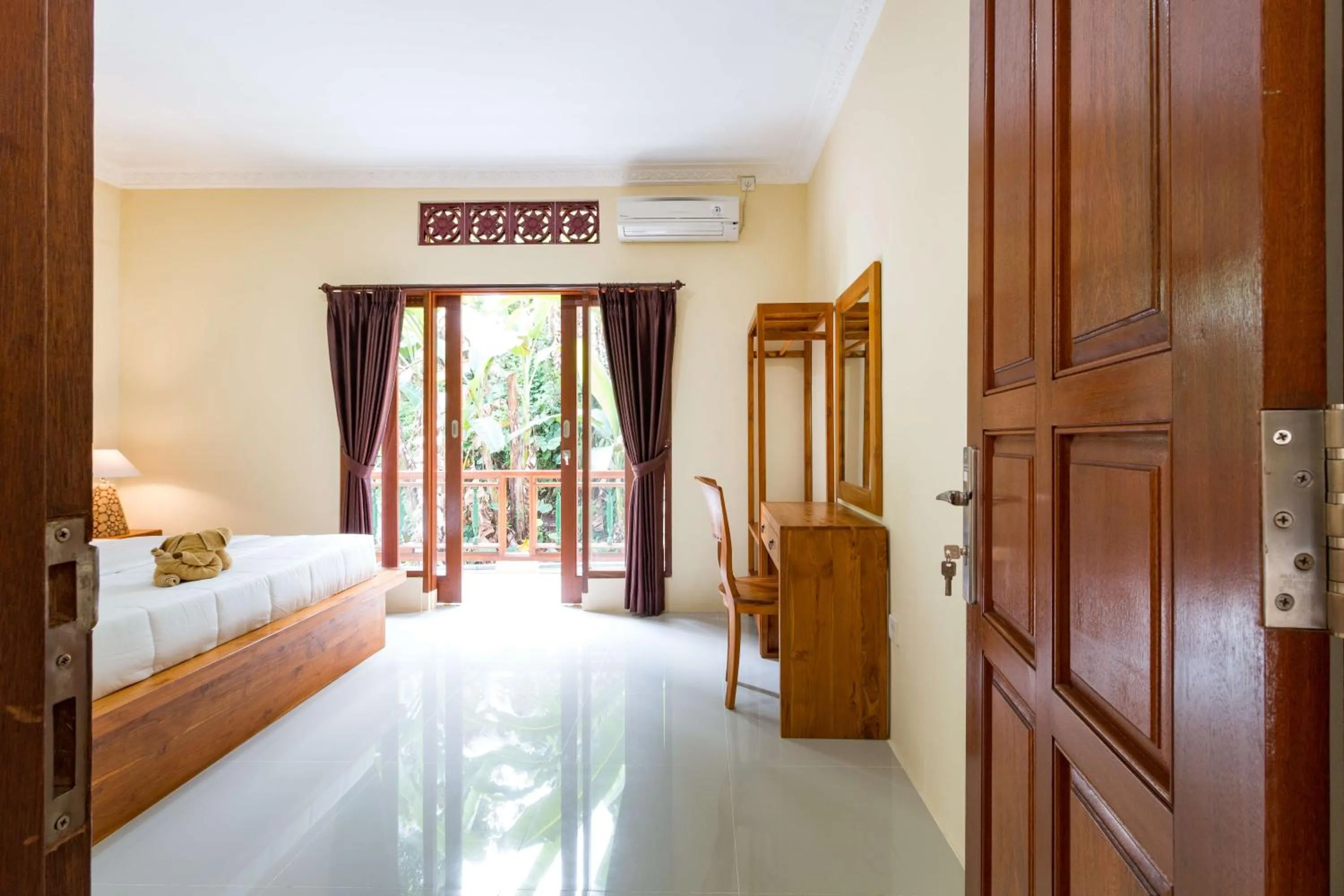 Photo of the whole room, Bed in Alam Pangkung Ubud