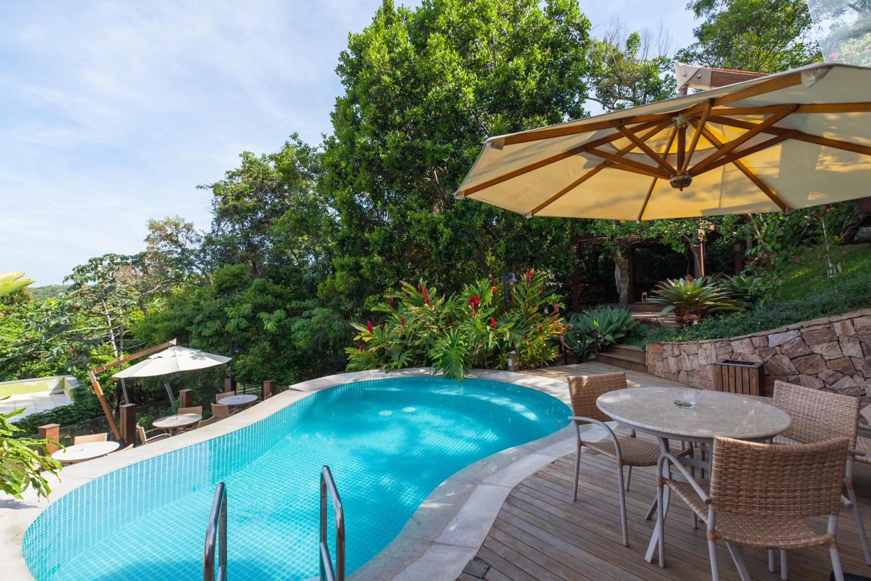 Swimming pool in Pousada Vila do Bosque