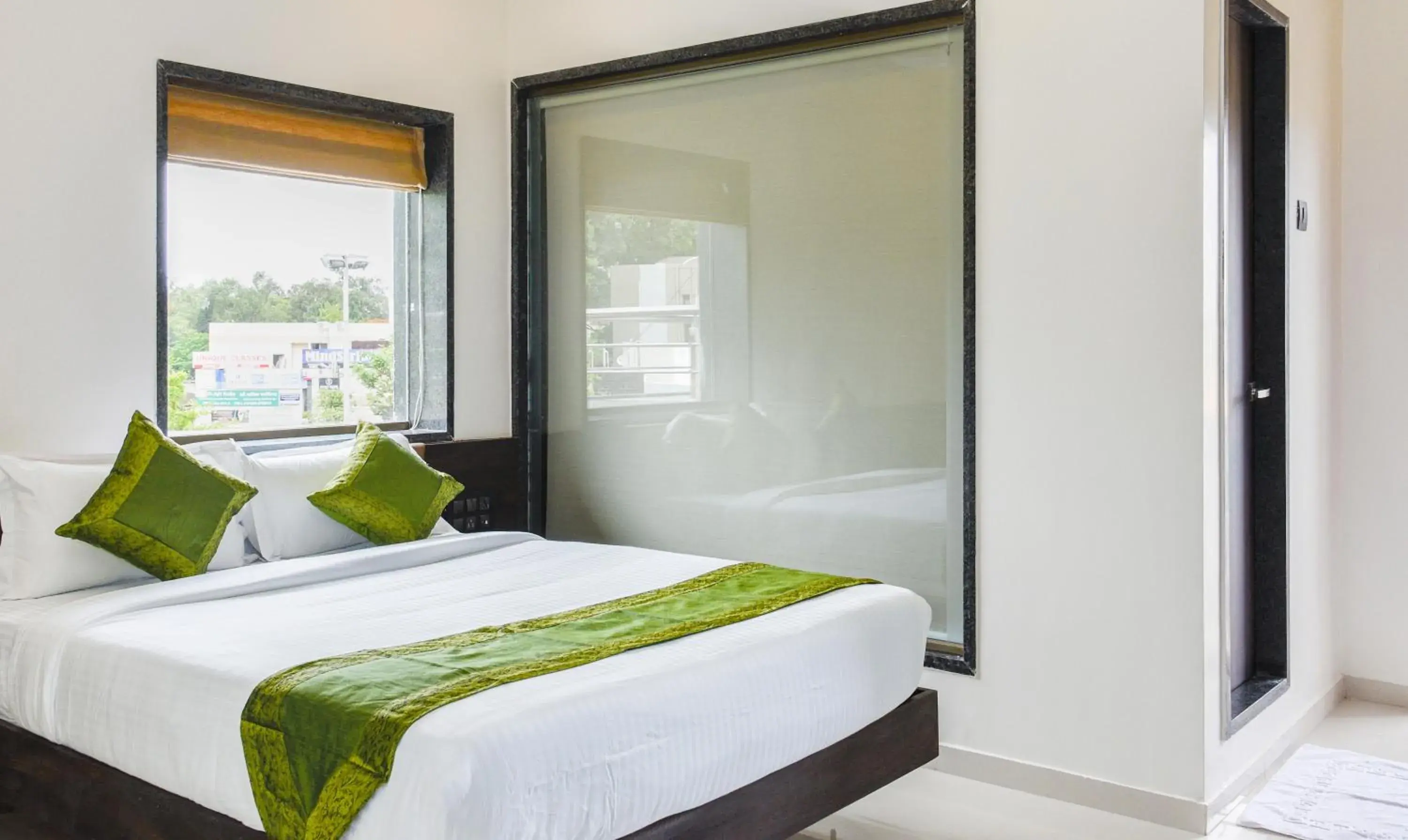 Bedroom, Bed in Treebo Malhaar Regency Bedroom, Bed in Treebo Malhaar Regency