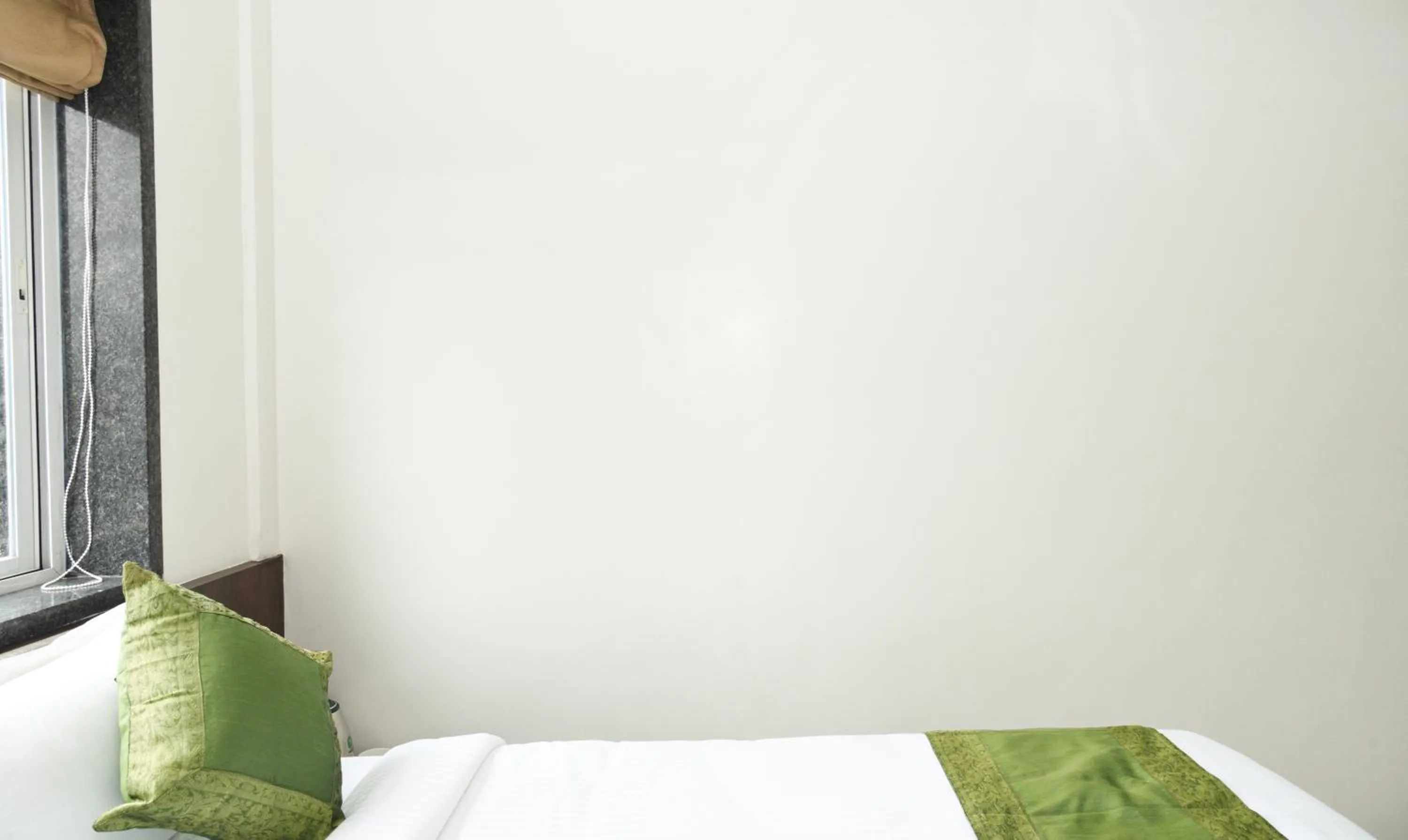 Bedroom, Bed in Treebo Malhaar Regency