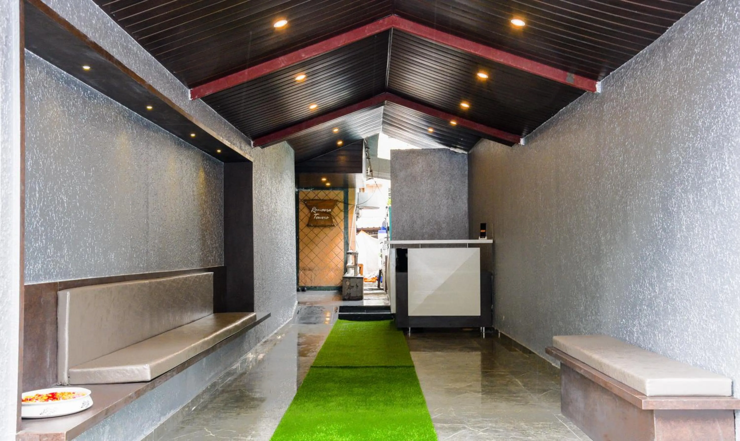 Lobby or reception in Treebo Malhaar Regency