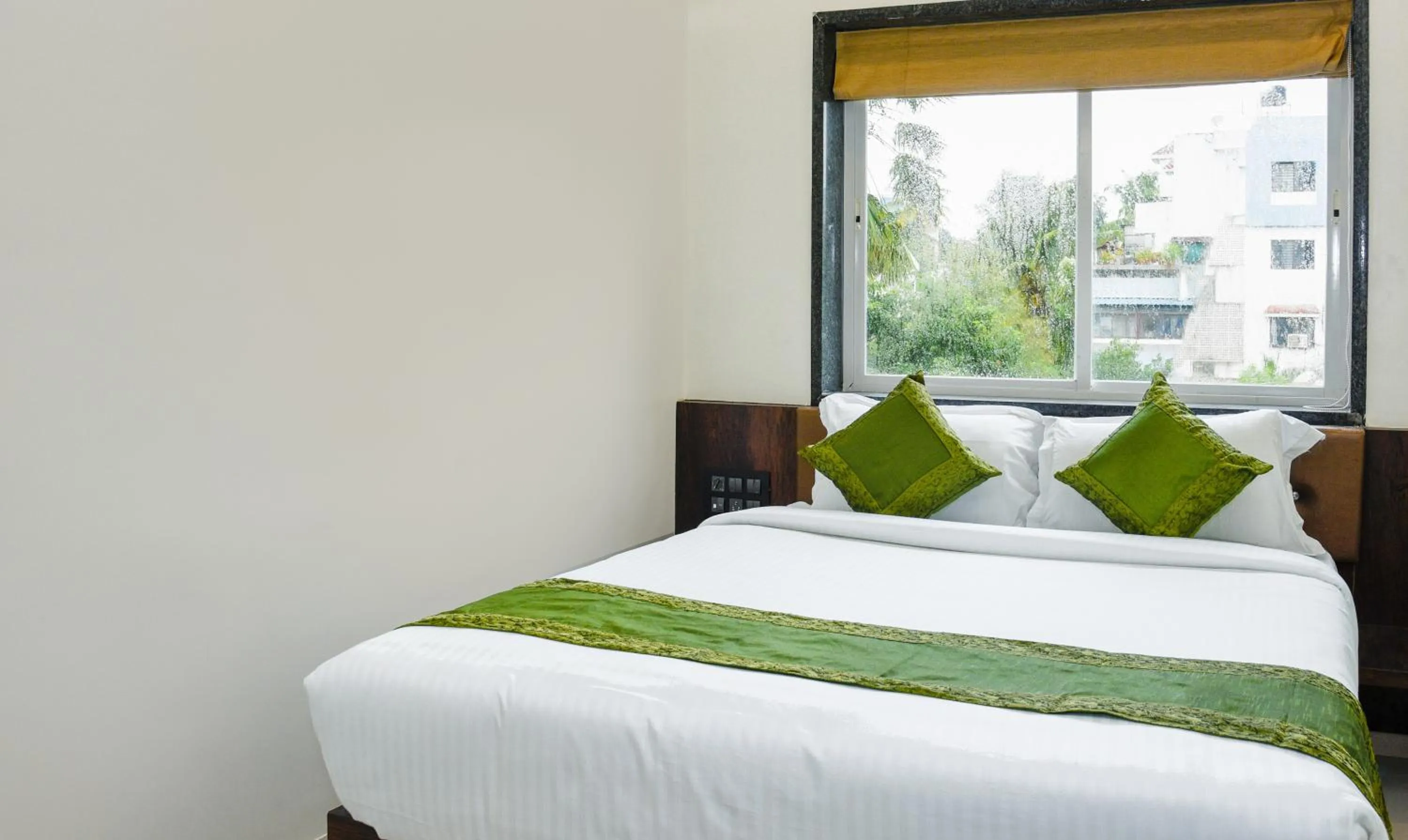 Bedroom, Bed in Treebo Malhaar Regency