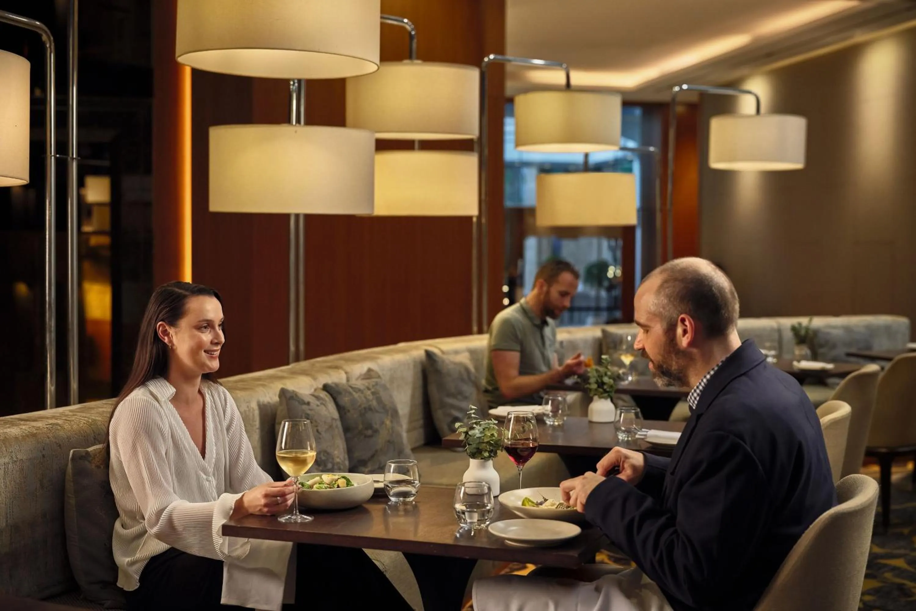 Lounge or bar in Sydney Harbour Marriott Hotel at Circular Quay