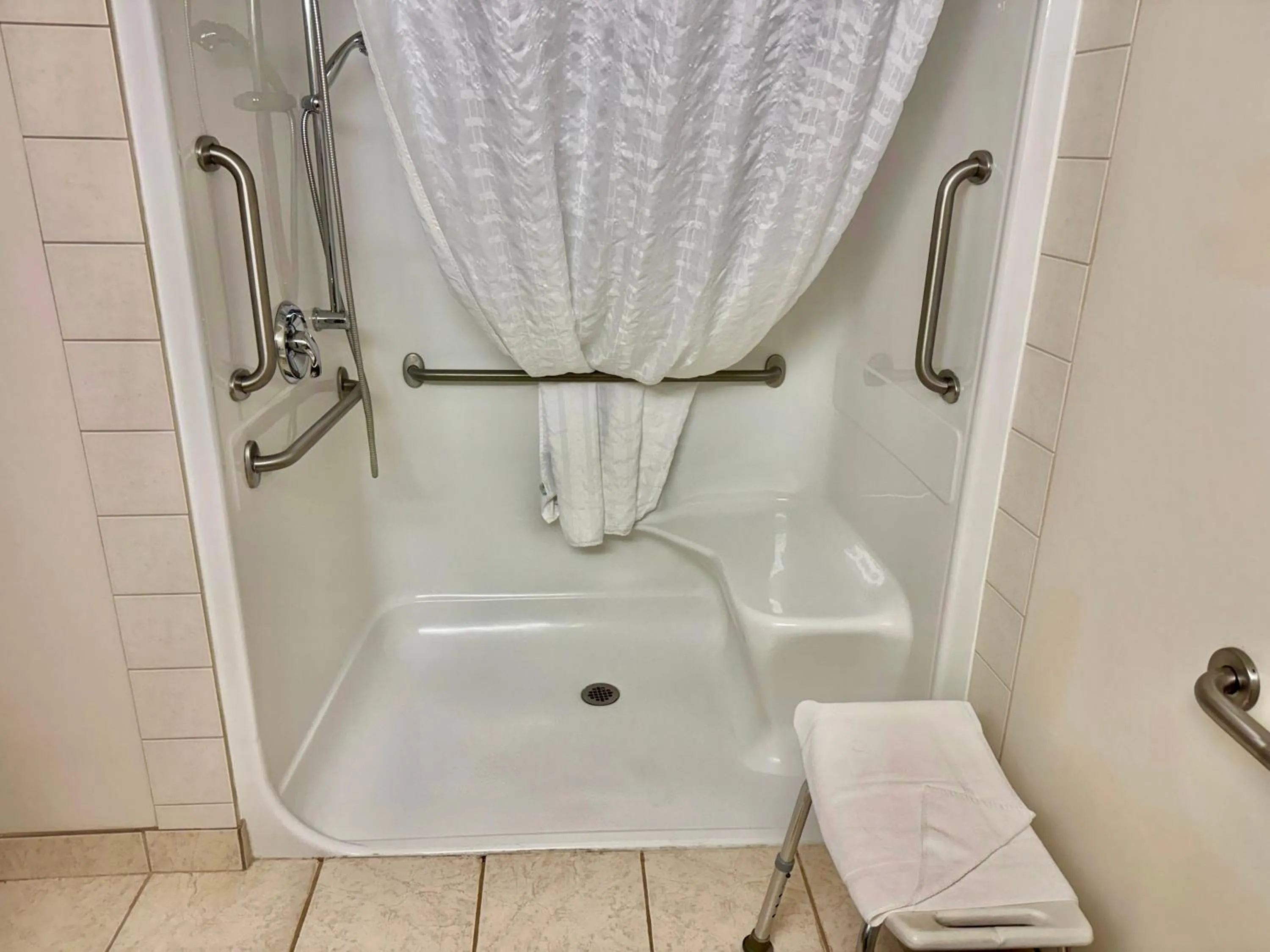 Shower in Super 8 by Wyndham High River AB