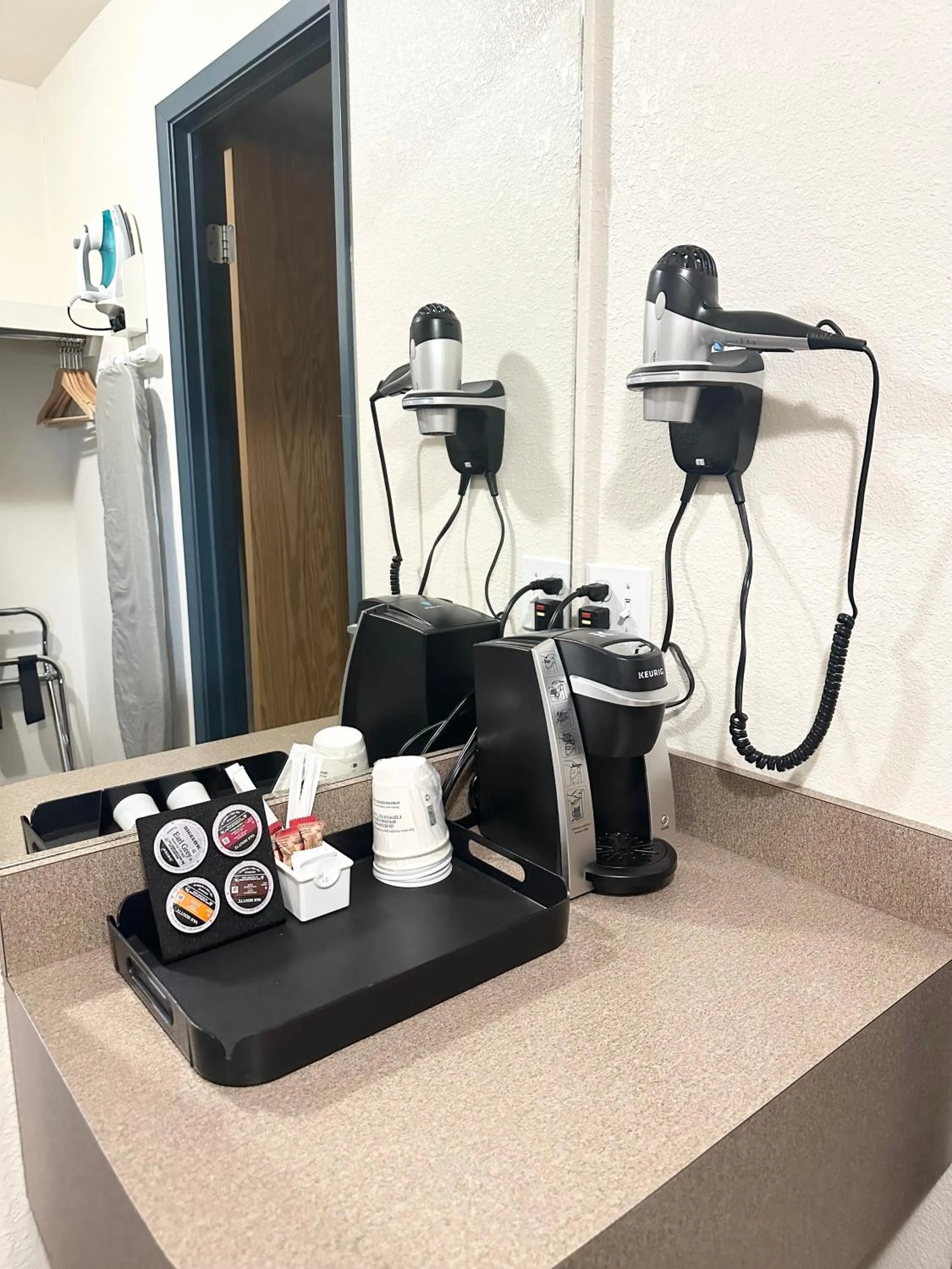 Super 8 by Wyndham High River AB