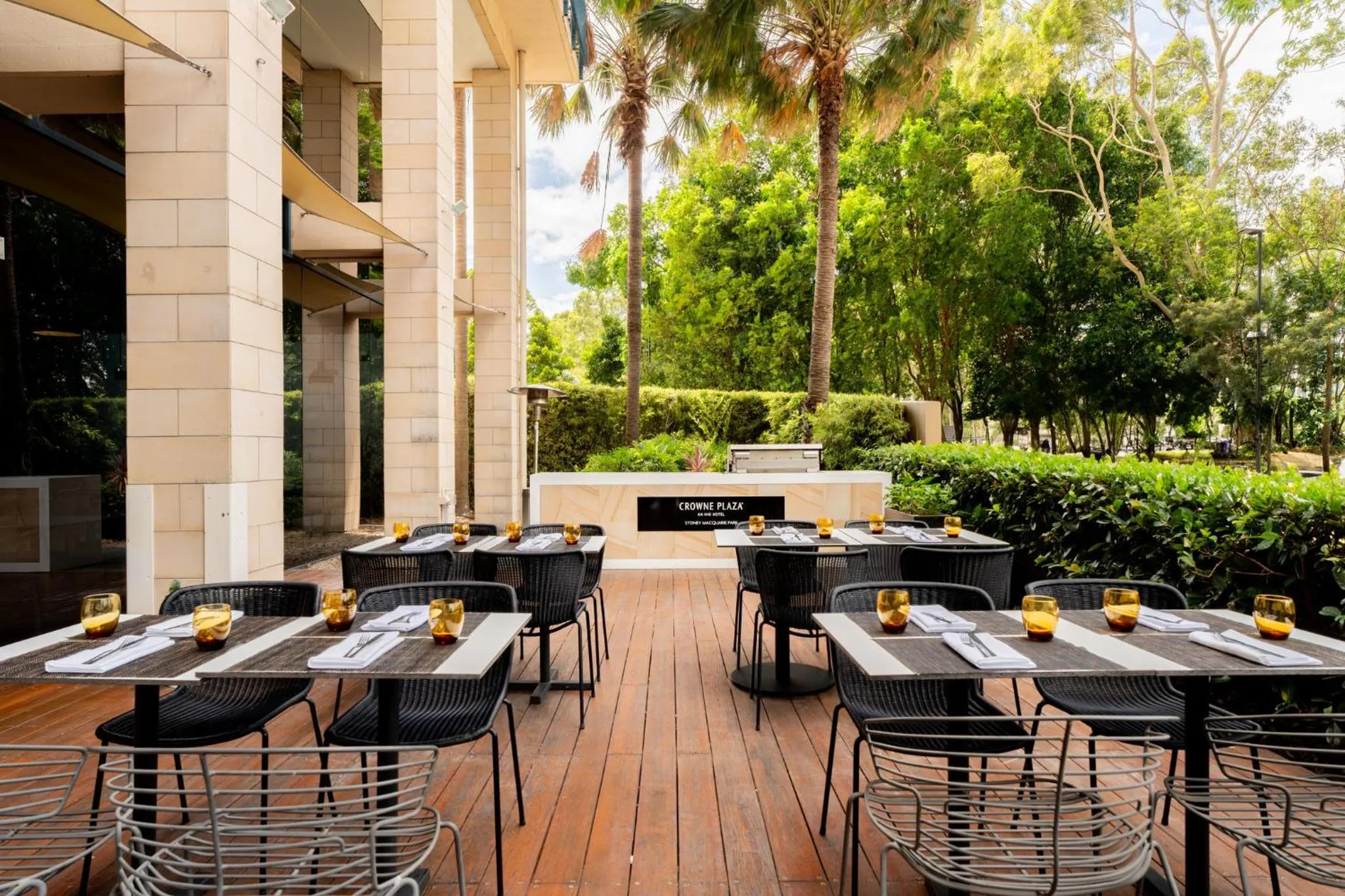 Restaurant/places to eat in Crowne Plaza Sydney Macquarie Park by IHG